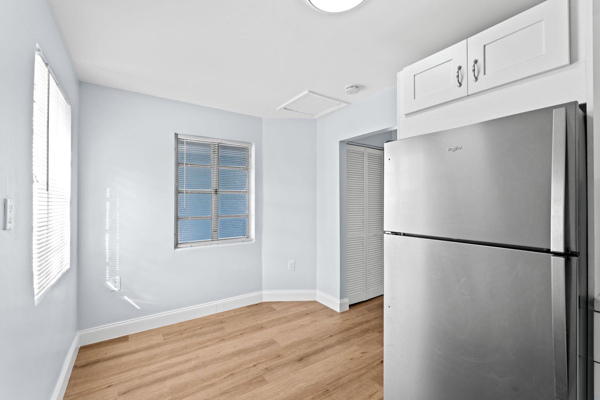 3800 N 10th Avenue N, Palm Springs, FL 33461, Palm Springs - Photo 4