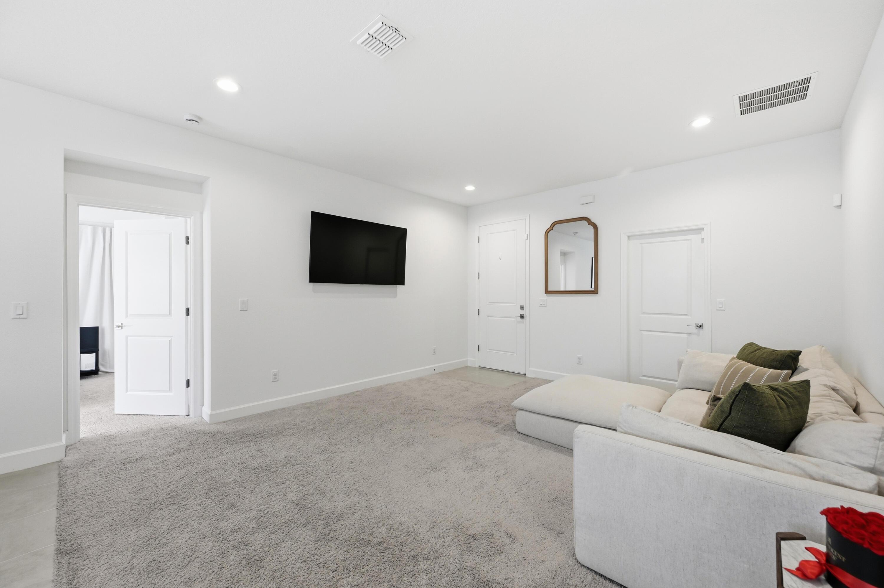 8452 Dorsey Street, Spring Hill, FL 34608, Spring Hill - Photo 4