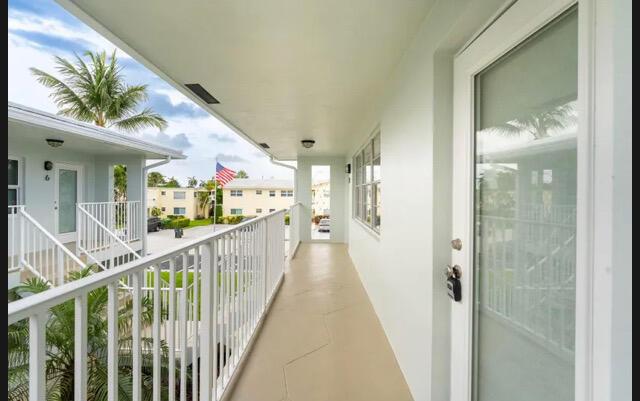 2737 NE 28th Street 9w, Lighthouse Point, FL 33064, Lighthouse Point - Photo 2