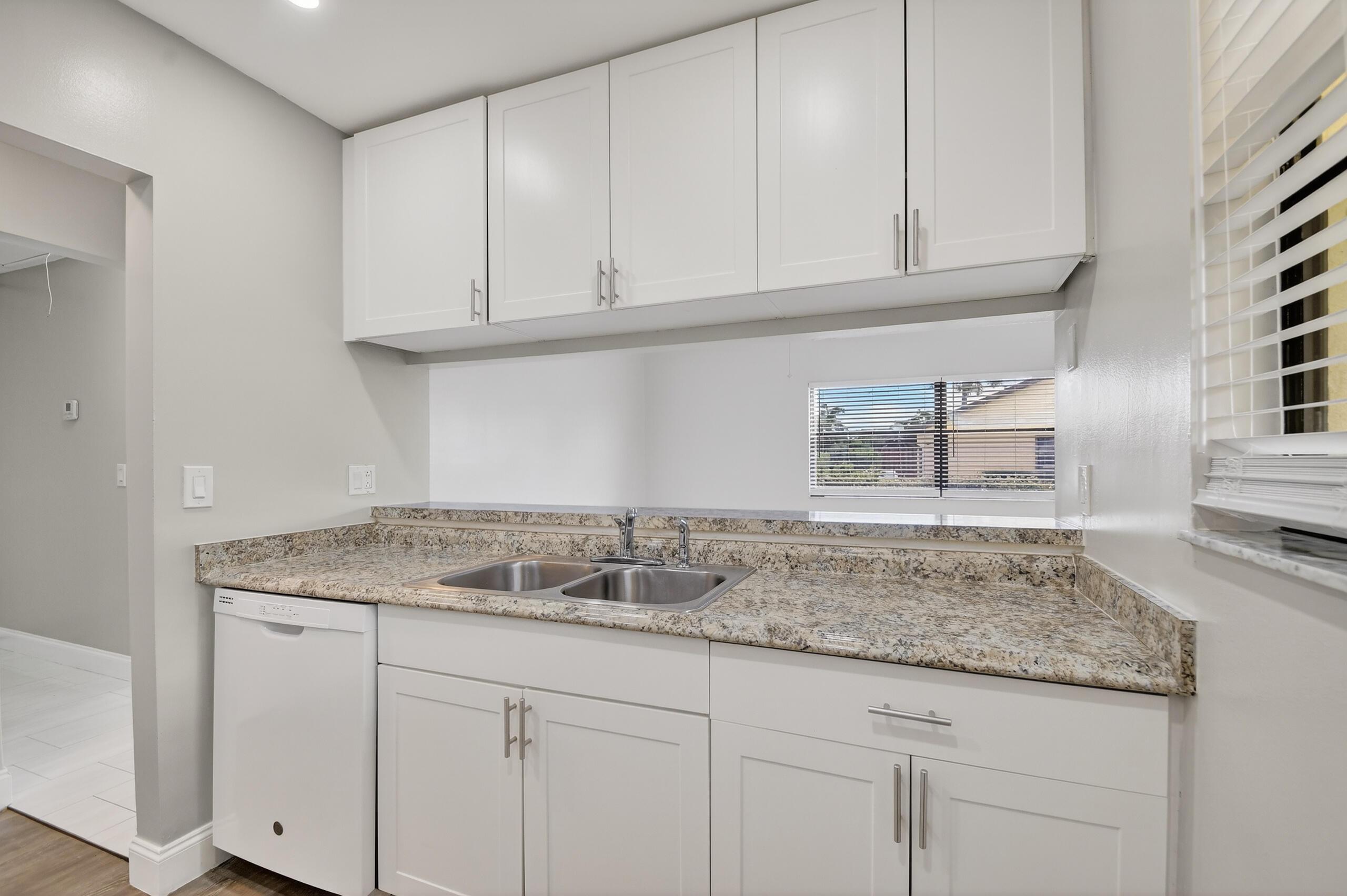 484 Springdale Circle 48d, Palm Springs, FL 33461, Palm Springs - Photo 5