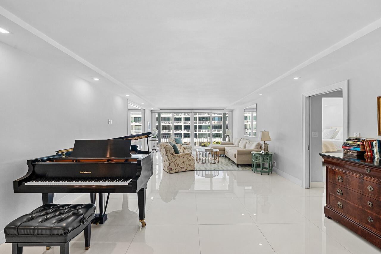 2784 S Ocean Boulevard 204s, Palm Beach, FL 33480, Palm Beach - Photo 2