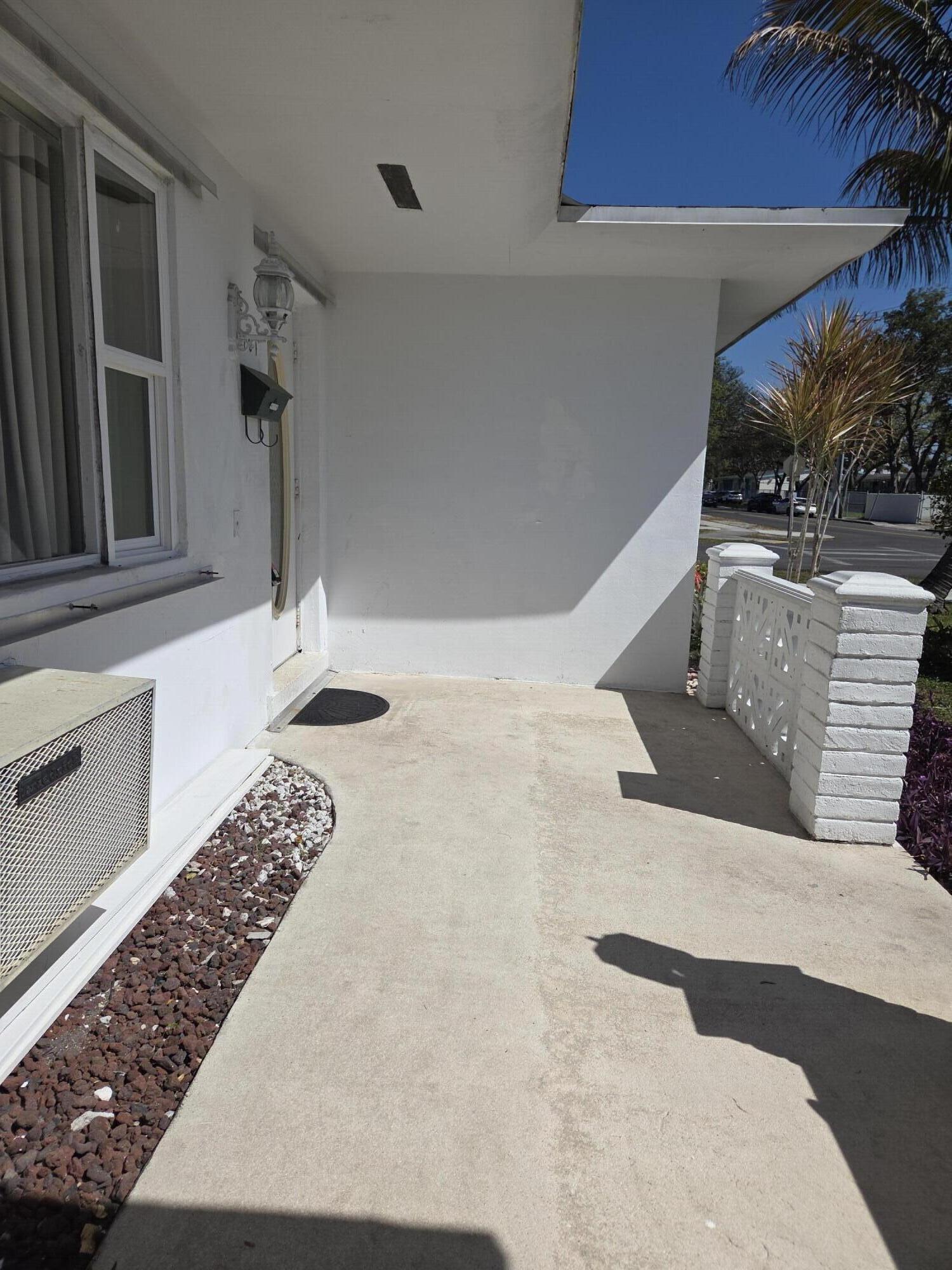 101 NW 188 Street Street, Miami, FL 33169, Miami - Photo 2