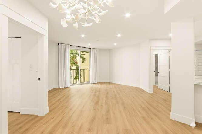 720 S Sapodilla Avenue 304, West Palm Beach, FL 33401, West Palm Beach - Photo 2
