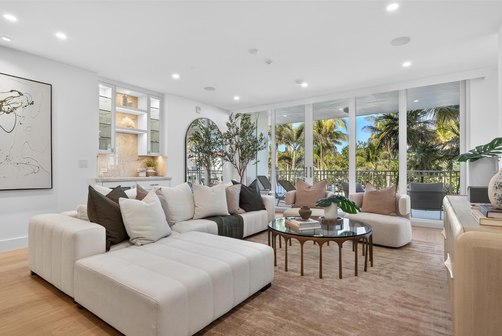 100 Royal Palm Way D2, Palm Beach, FL 33480, Palm Beach