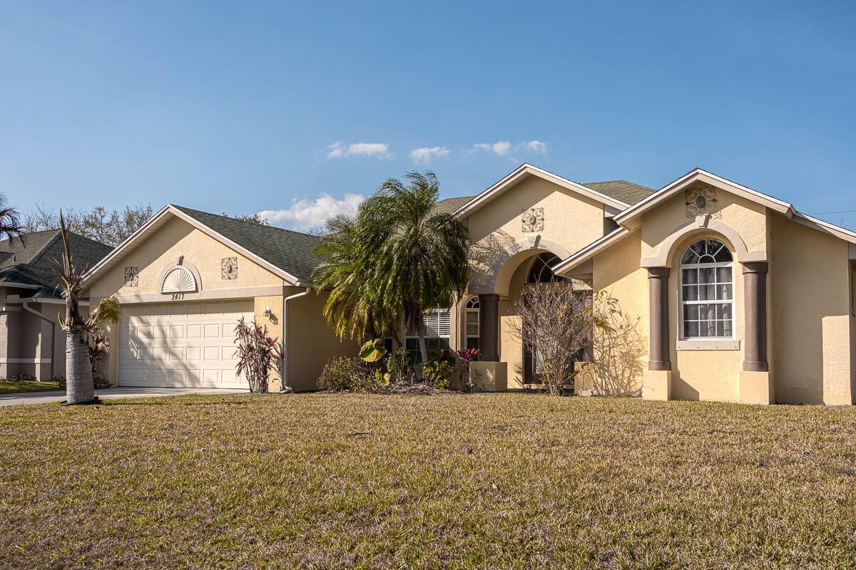 2417 SE Dogwood Avenue, Port St. Lucie, FL 34952, Port St. Lucie - Photo 4