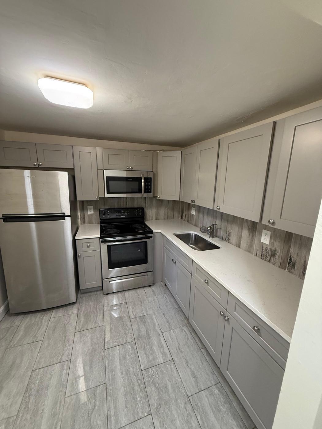 1505 Crescent Circle C33, Lake Park, FL 33403, Lake Park - Photo 4