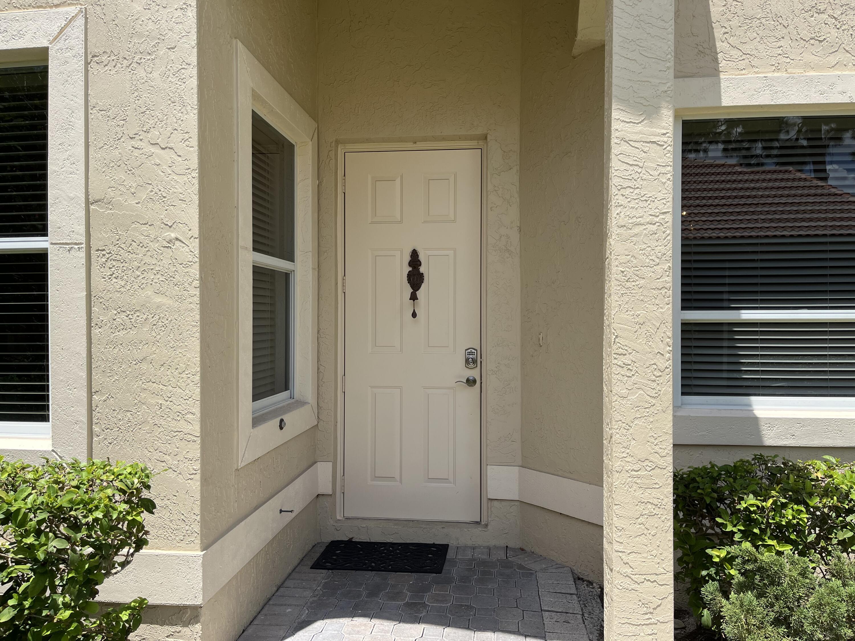 9201 Wentworth Lane, Port St. Lucie, FL 34986, Port St. Lucie - Photo 4