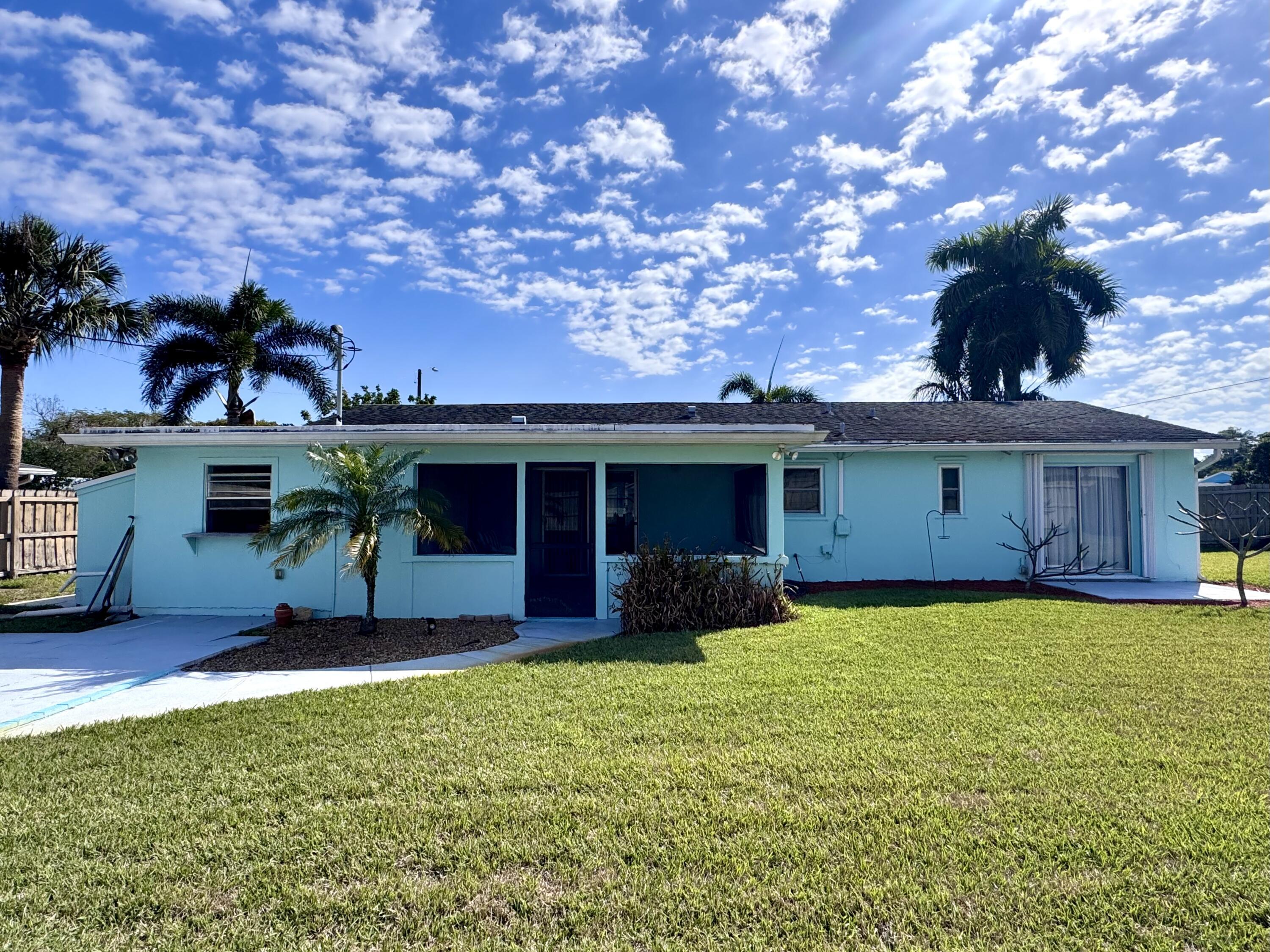 1061 Pineway Drive, Haverhill, FL 33417, Haverhill - Photo 2