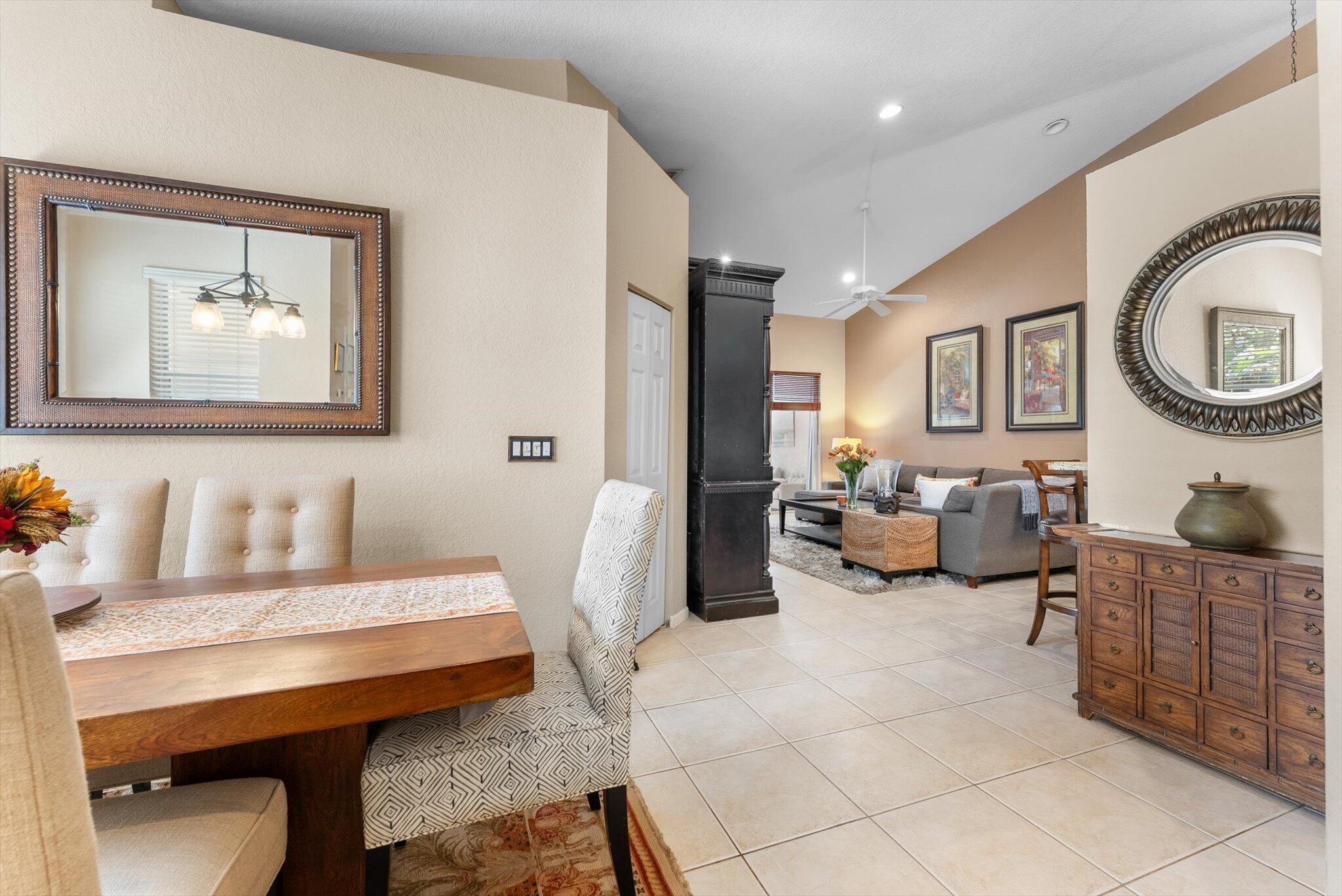 392 W Coral Trace Circle, Delray Beach, FL 33445, Delray Beach - Photo 4