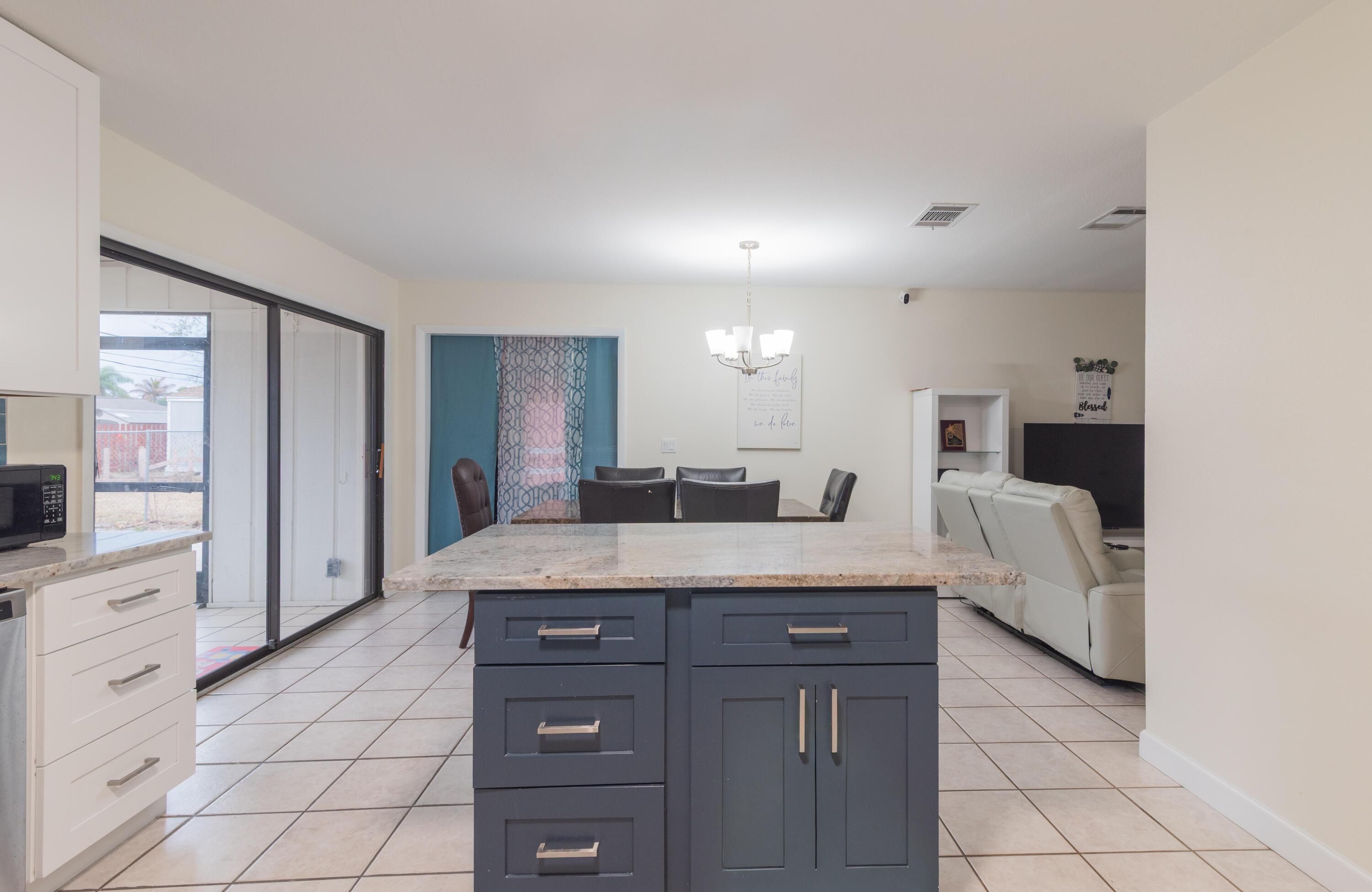 1942 SE Carvalho Street, Port St. Lucie, FL 34983, Port St. Lucie - Photo 5