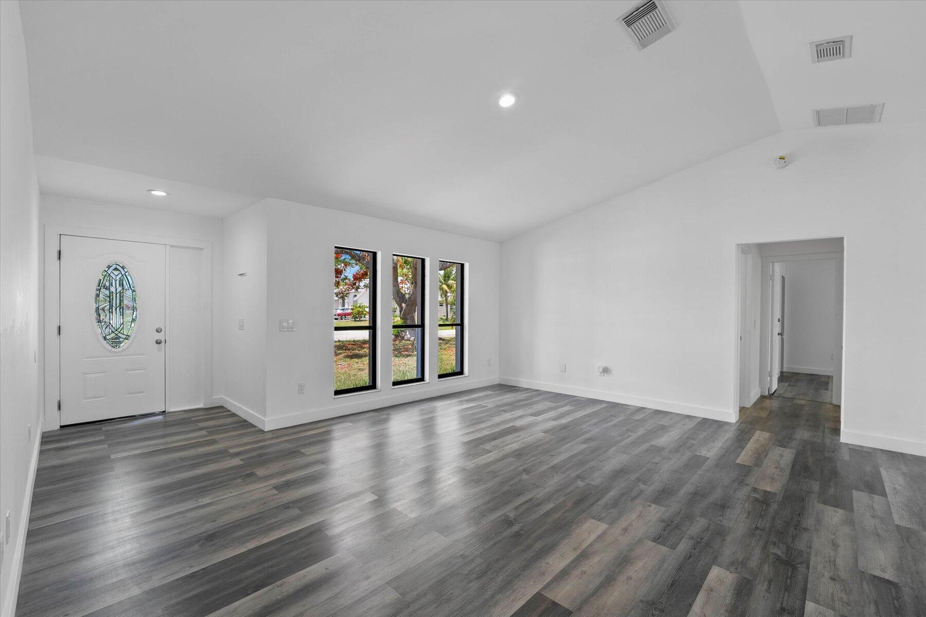 1991 SW Gemini Lane SW, Port St. Lucie, FL 34984, Port St. Lucie - Photo 5