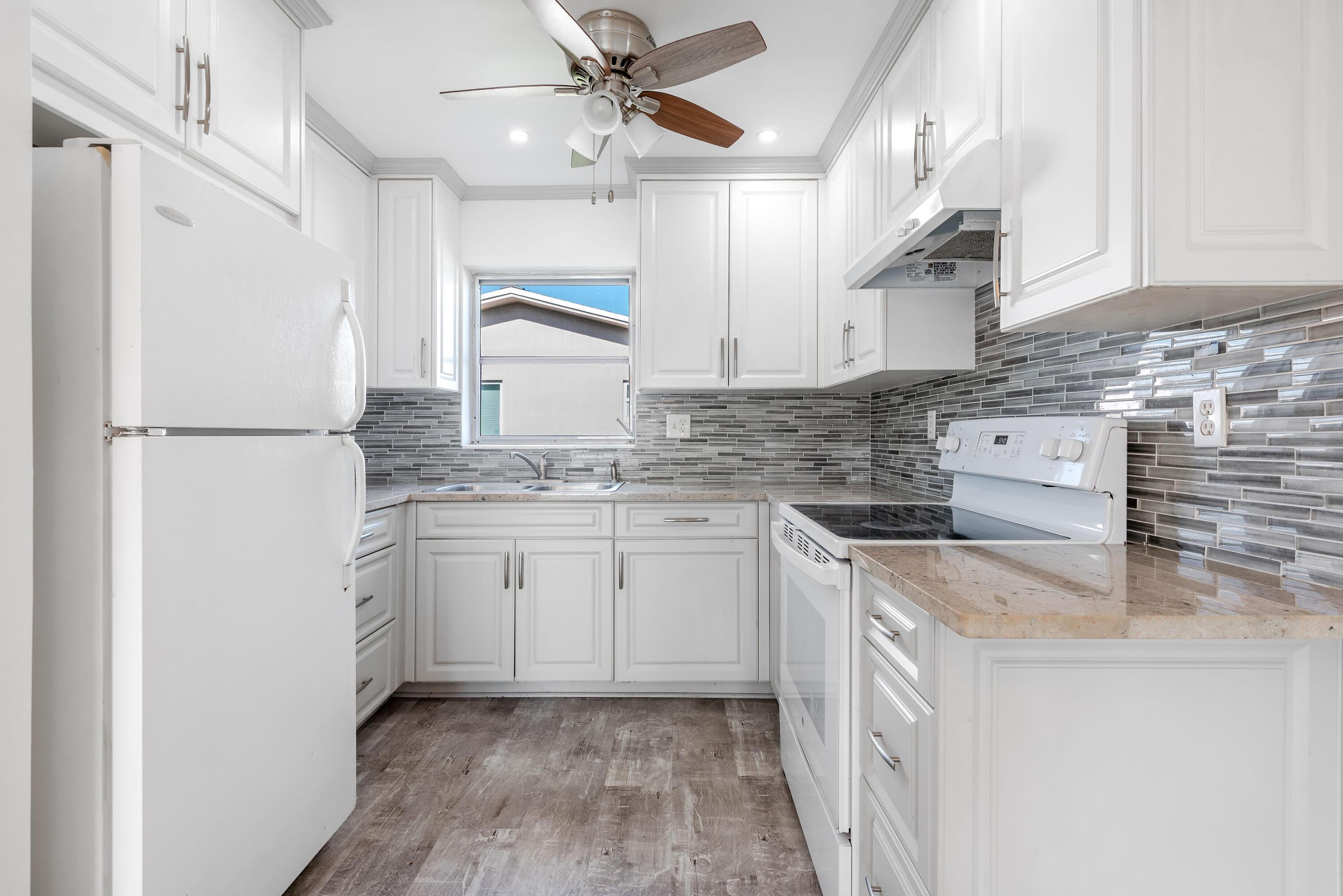 2739 Dudley Drive W D, West Palm Beach, FL 33415, West Palm Beach - Photo 3