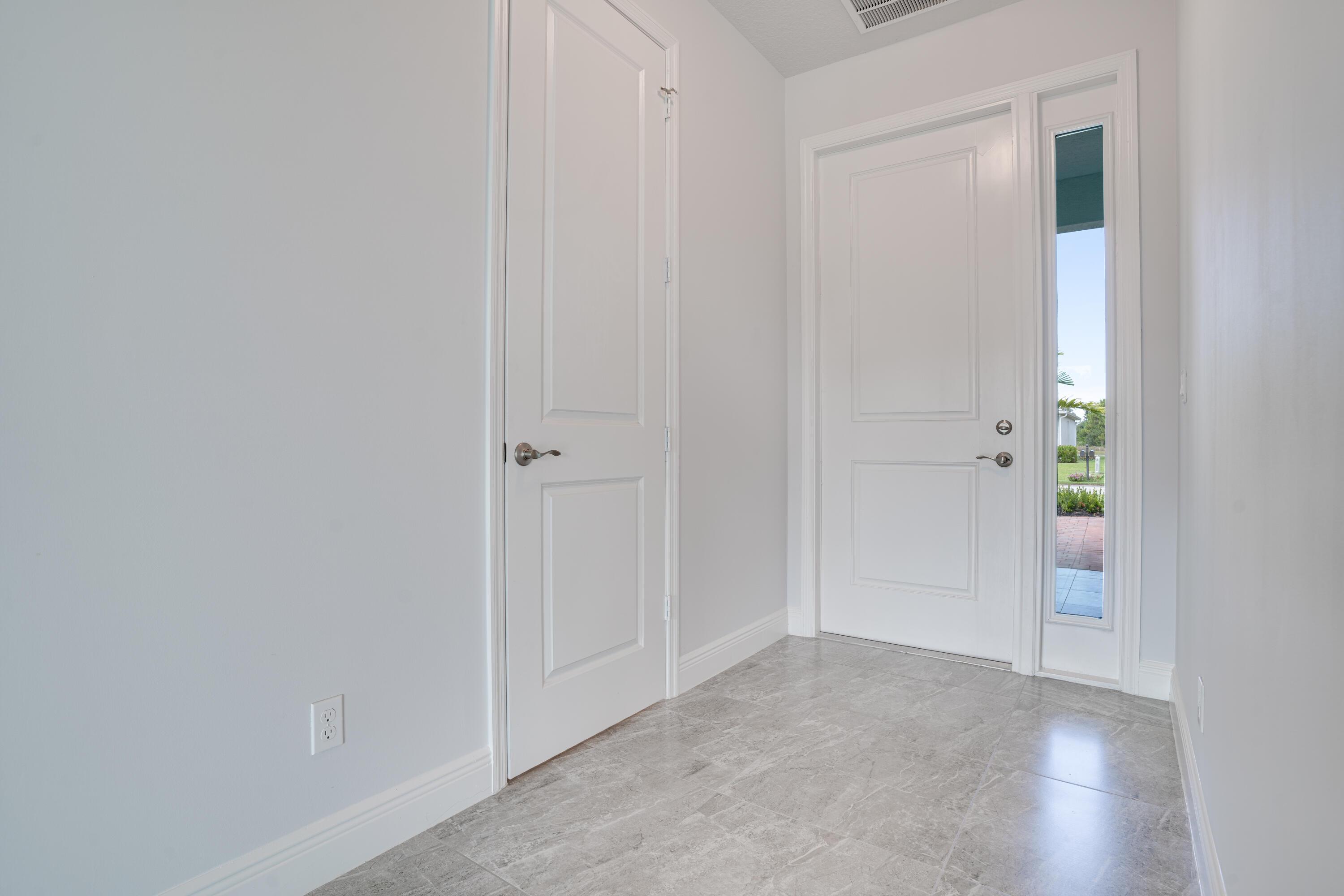 388 SW Vista Lake Drive, Port St. Lucie, FL 34983, Port St. Lucie - Photo 5