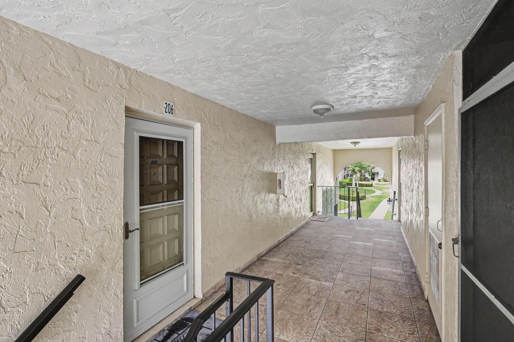 22805 SW 66th Avenue 206, Boca Raton, FL 33428, Boca Raton - Photo 5