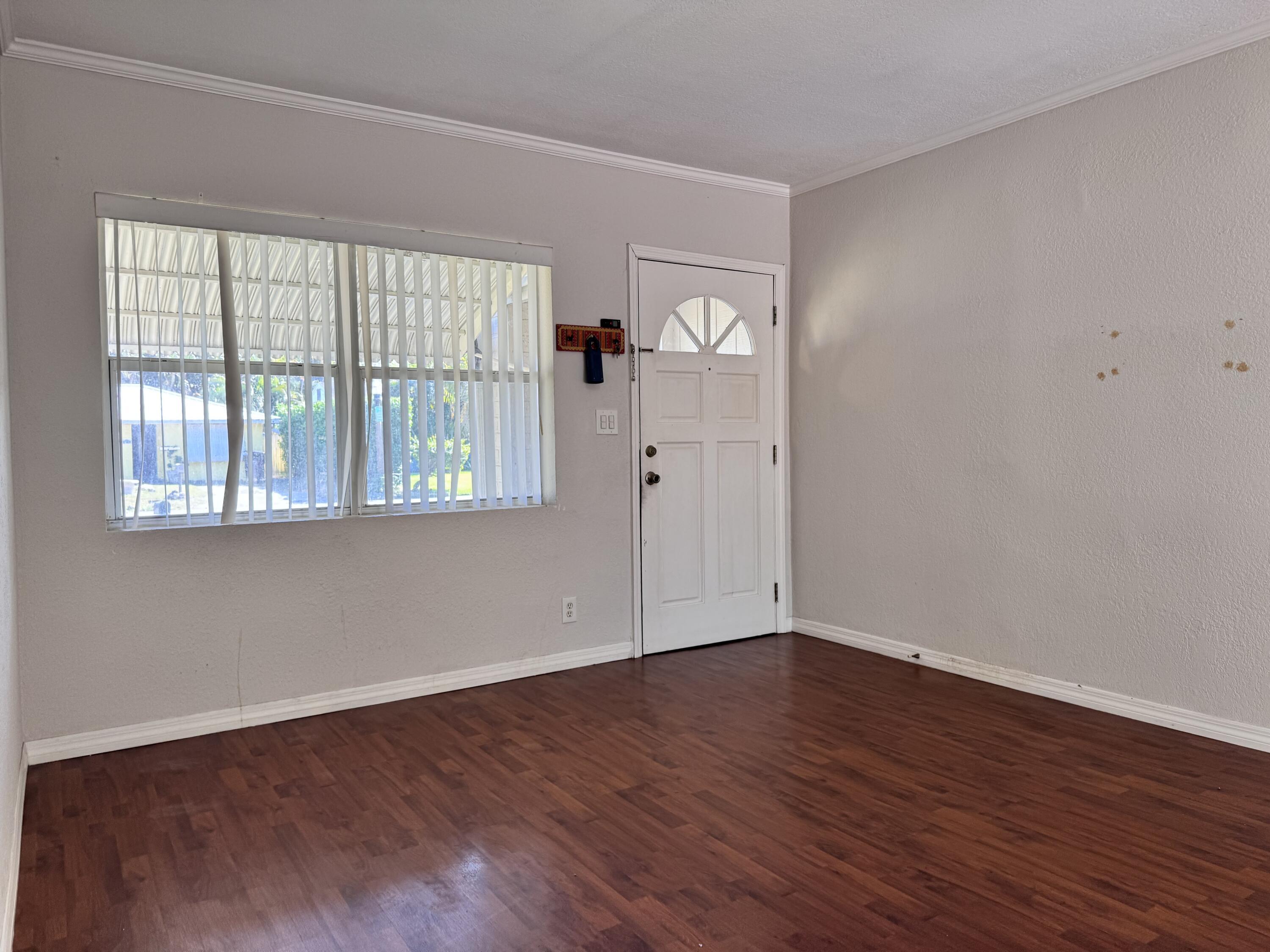 1015 Macy Street, West Palm Beach, FL 33405, West Palm Beach - Photo 4