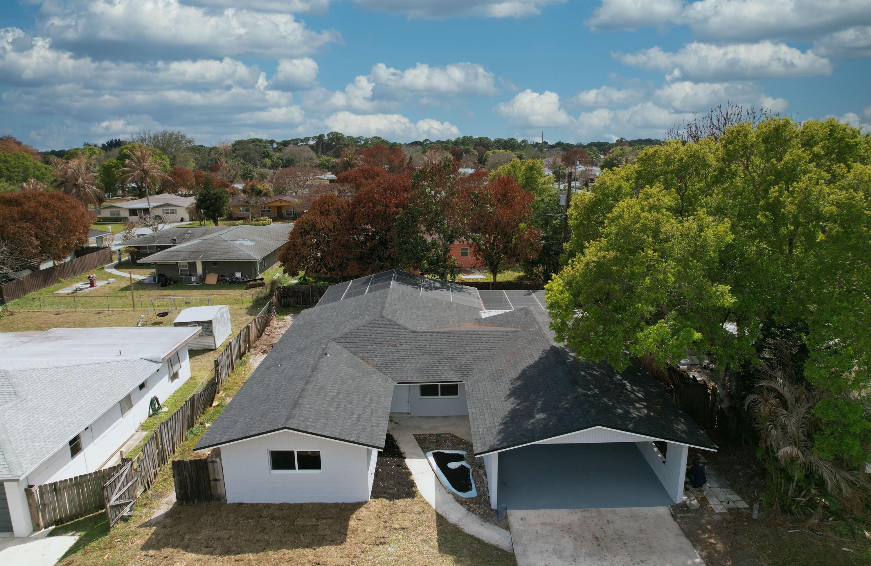 2405 Melon Court, Fort Pierce, FL 34982, Fort Pierce - Photo 3