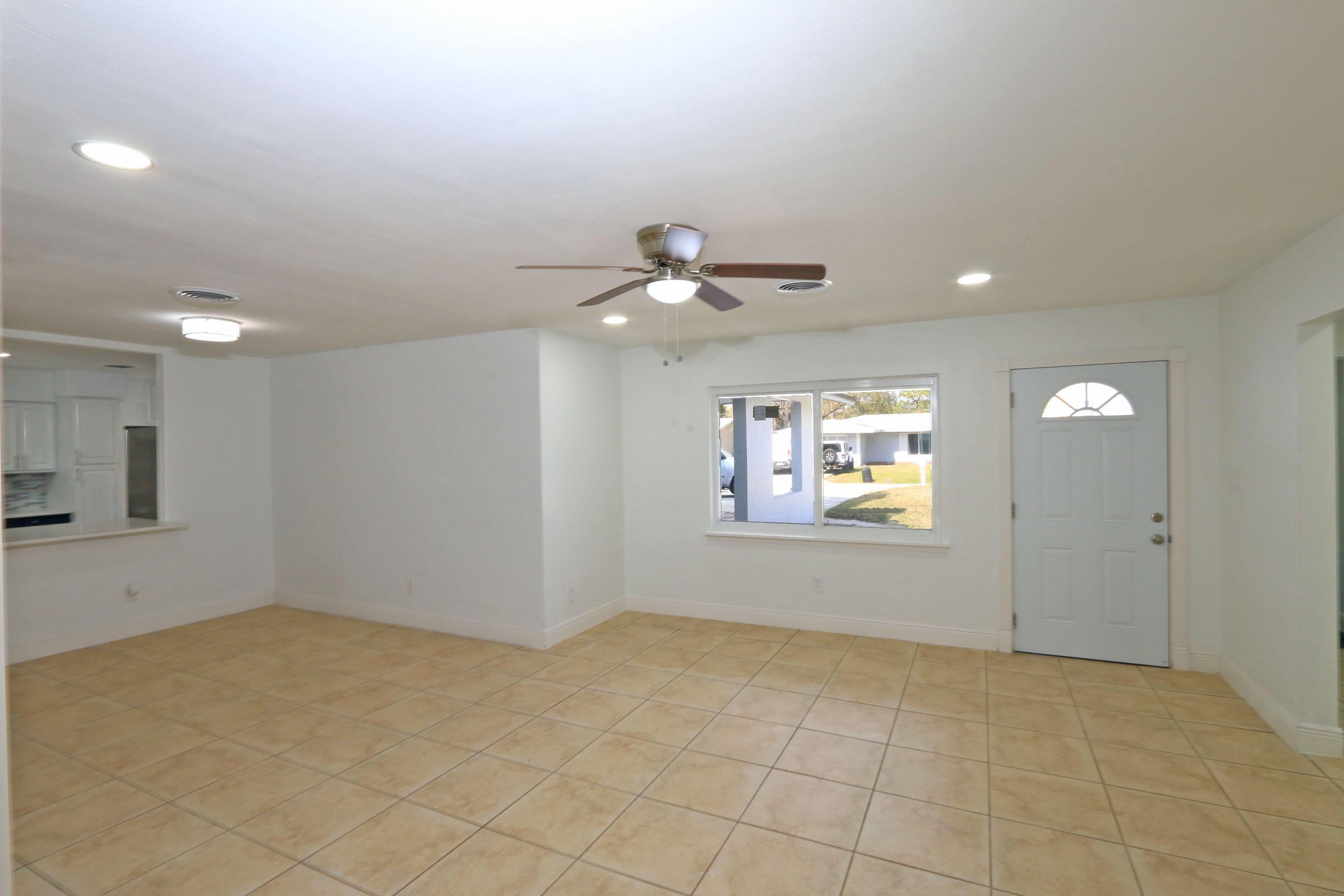 2405 Melon Court, Fort Pierce, FL 34982, Fort Pierce - Photo 5