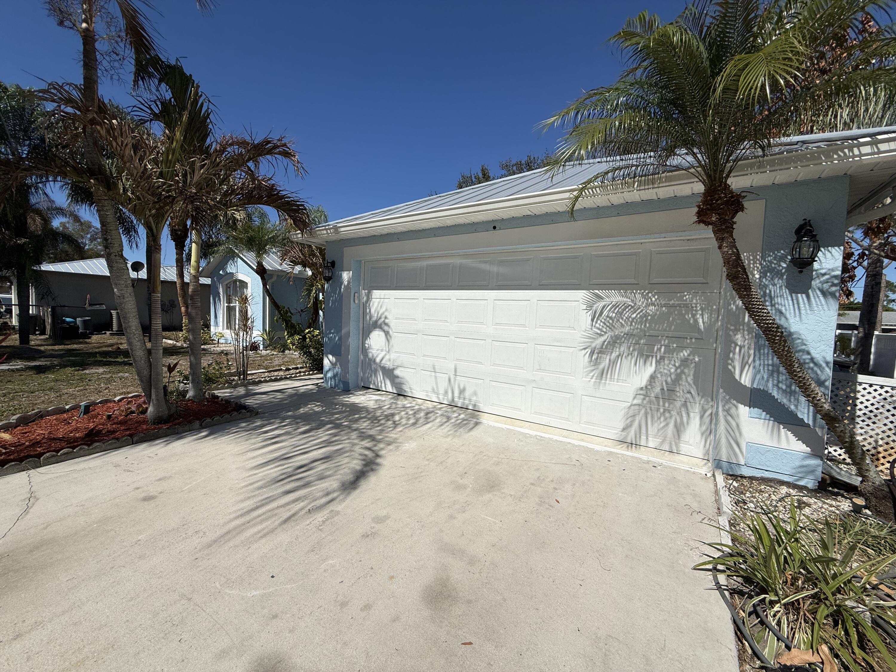 125 SW Donna Terrace, Port St. Lucie, FL 34984, Port St. Lucie - Photo 3