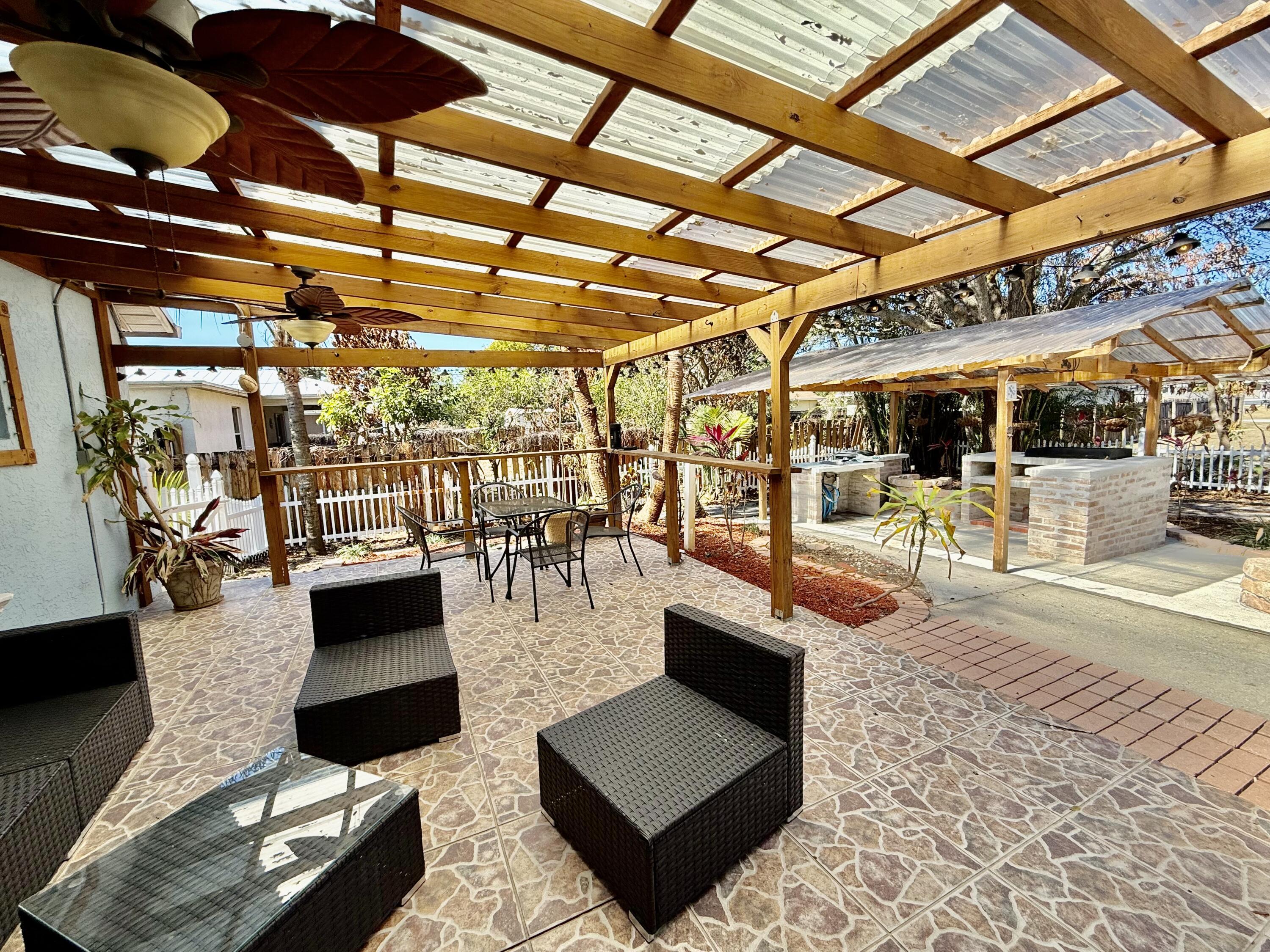 125 SW Donna Terrace, Port St. Lucie, FL 34984, Port St. Lucie - Photo 4