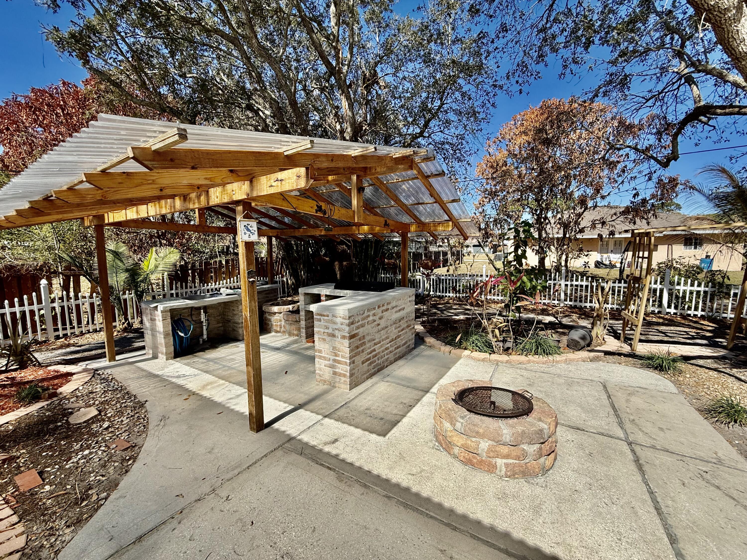 125 SW Donna Terrace, Port St. Lucie, FL 34984, Port St. Lucie - Photo 5