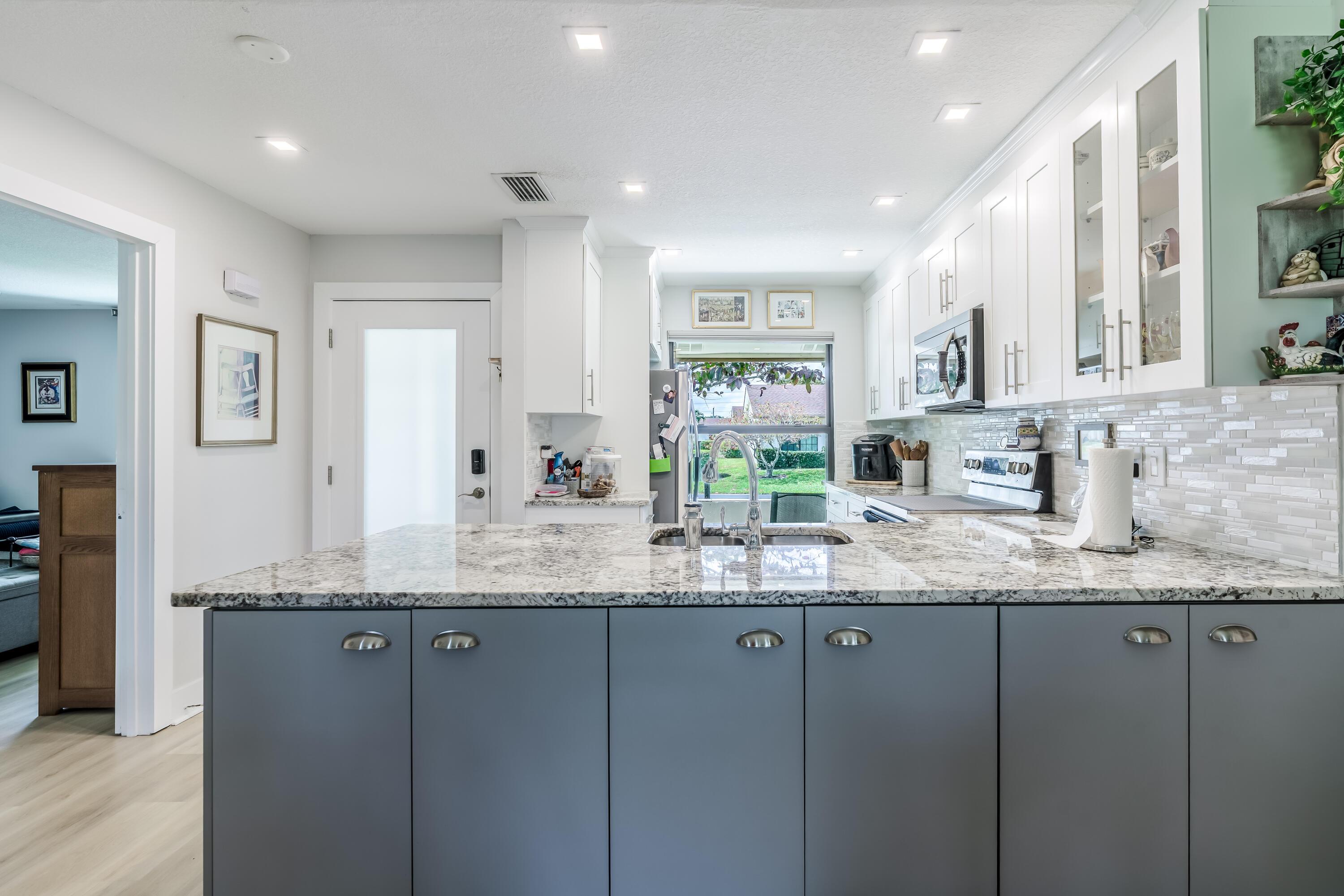 15812 Philodendron Circle, Delray Beach, FL 33484, Delray Beach - Photo 2