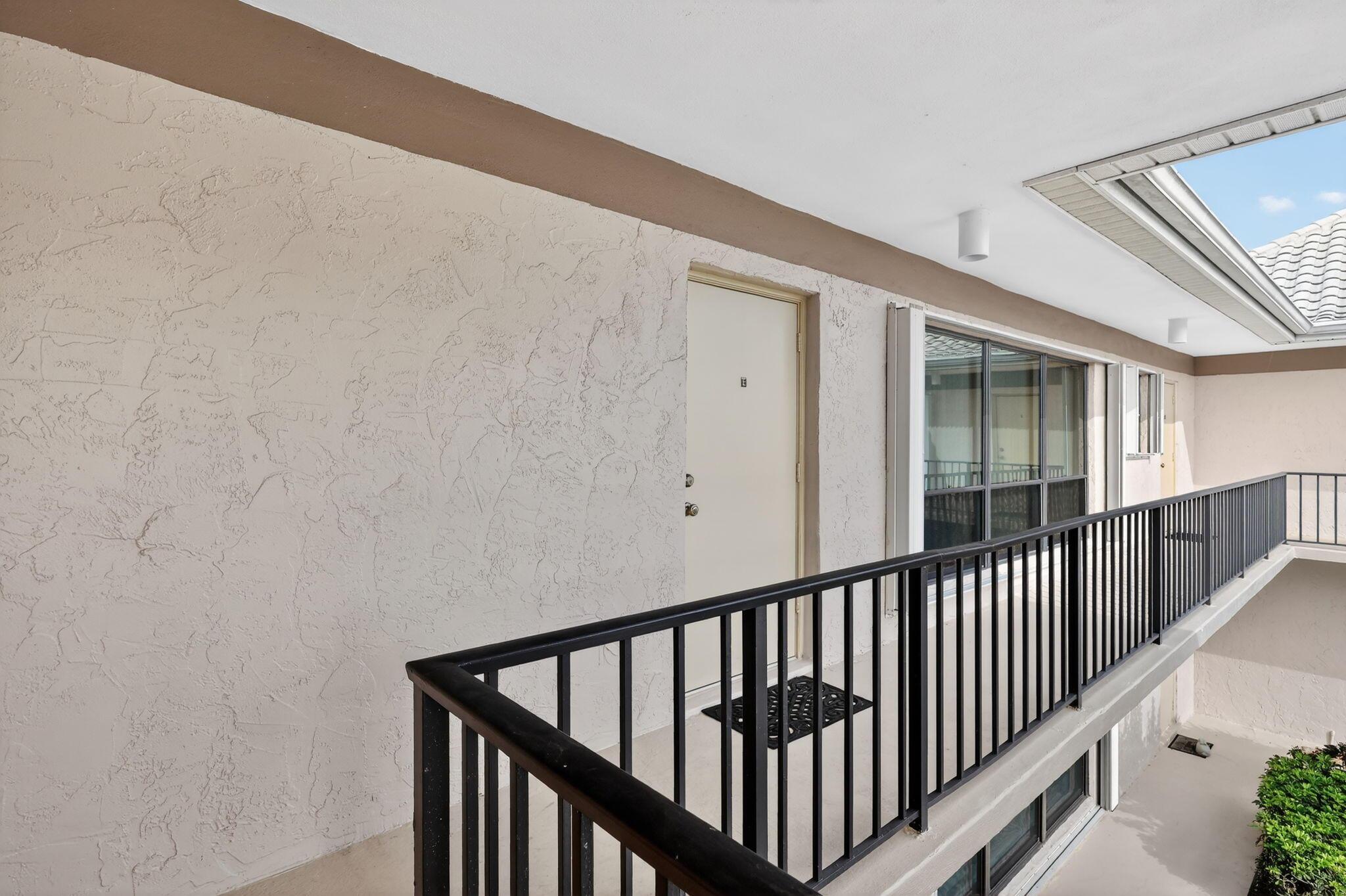 16 SE Turtle Creek Drive E, Tequesta, FL 33469, Tequesta