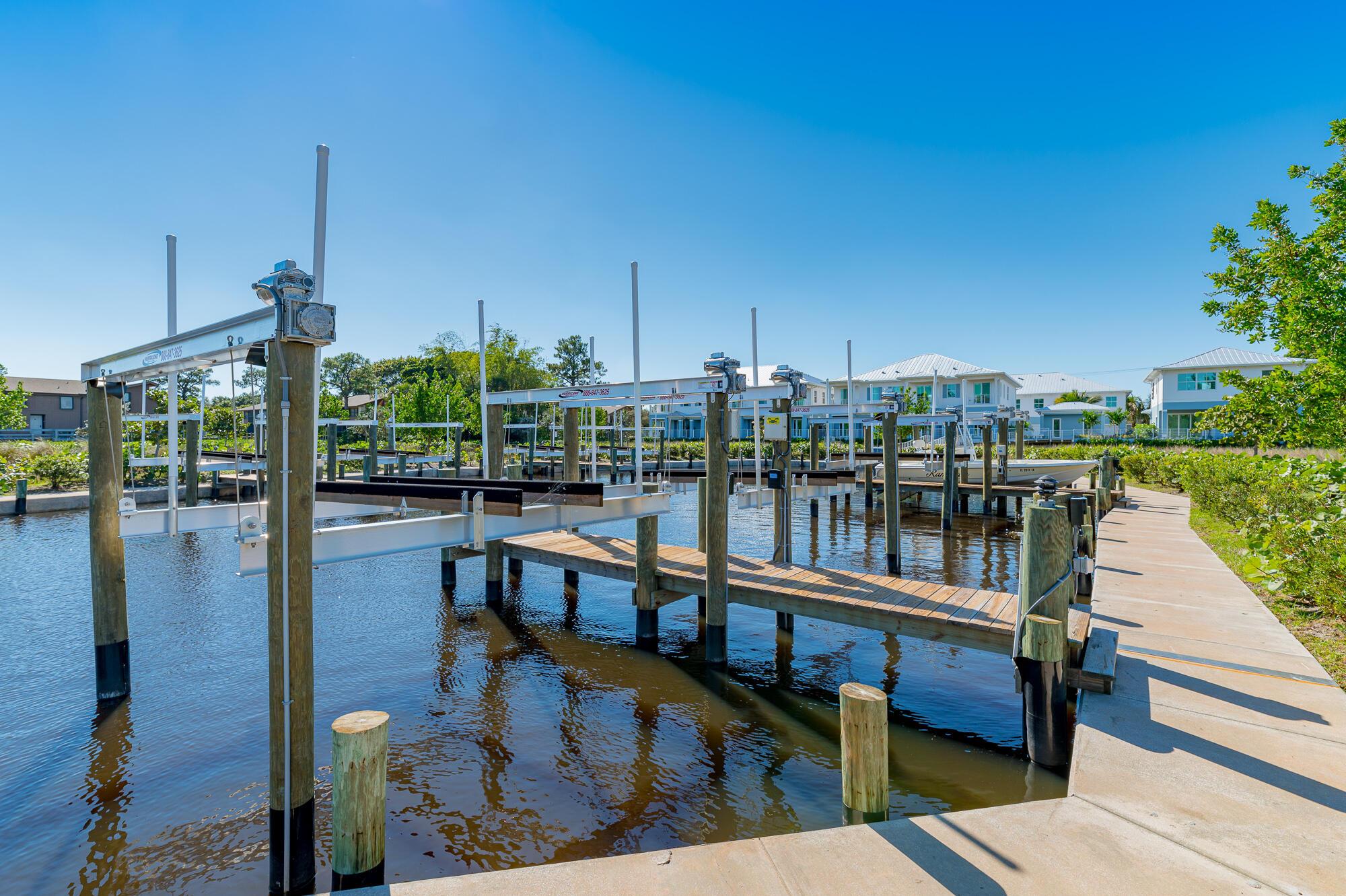 4692 SE Manatee Way, Stuart, FL 34997, Stuart - Photo 3