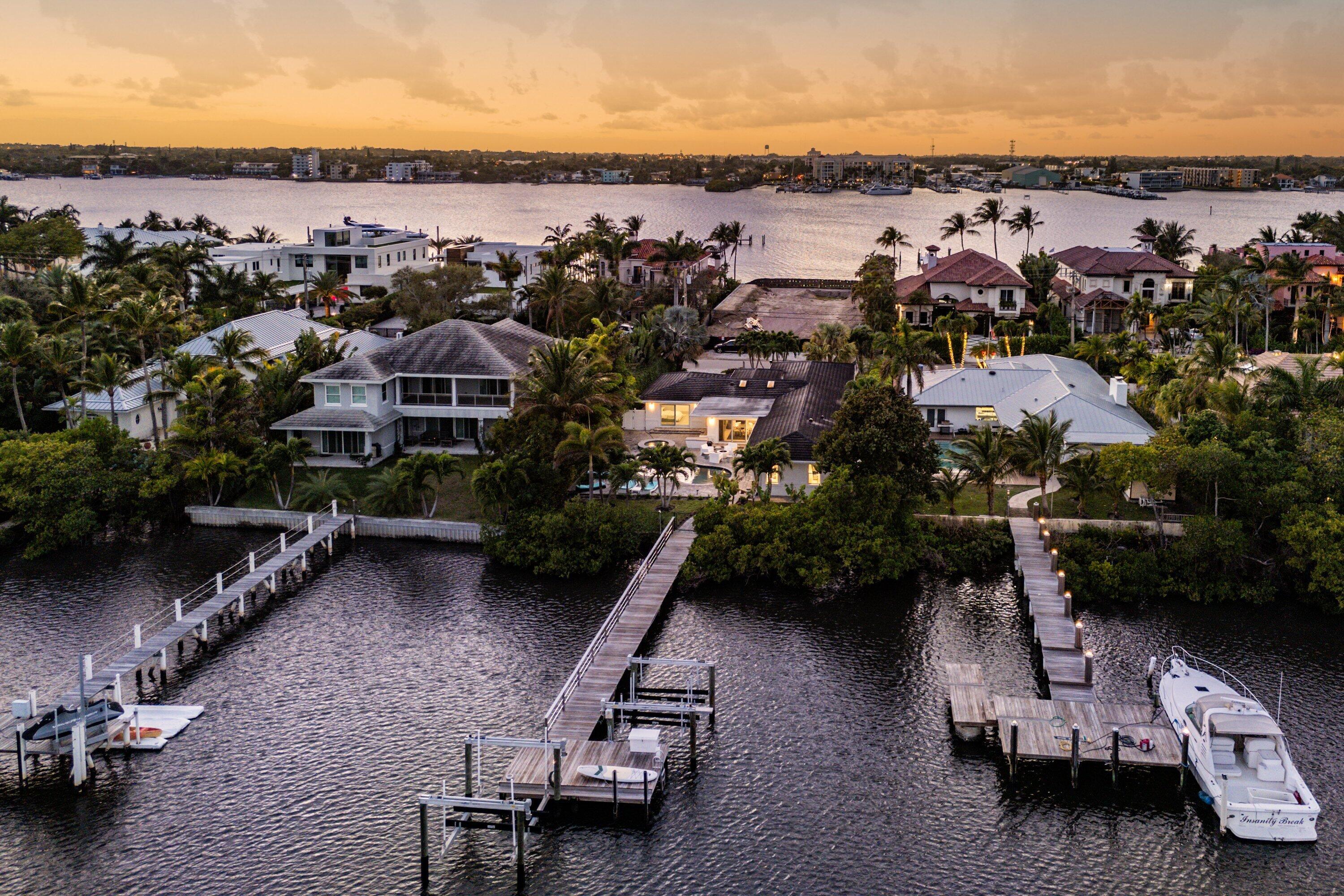 820 N Atlantic Drive, Lantana, FL 33462, Lantana - Photo 2