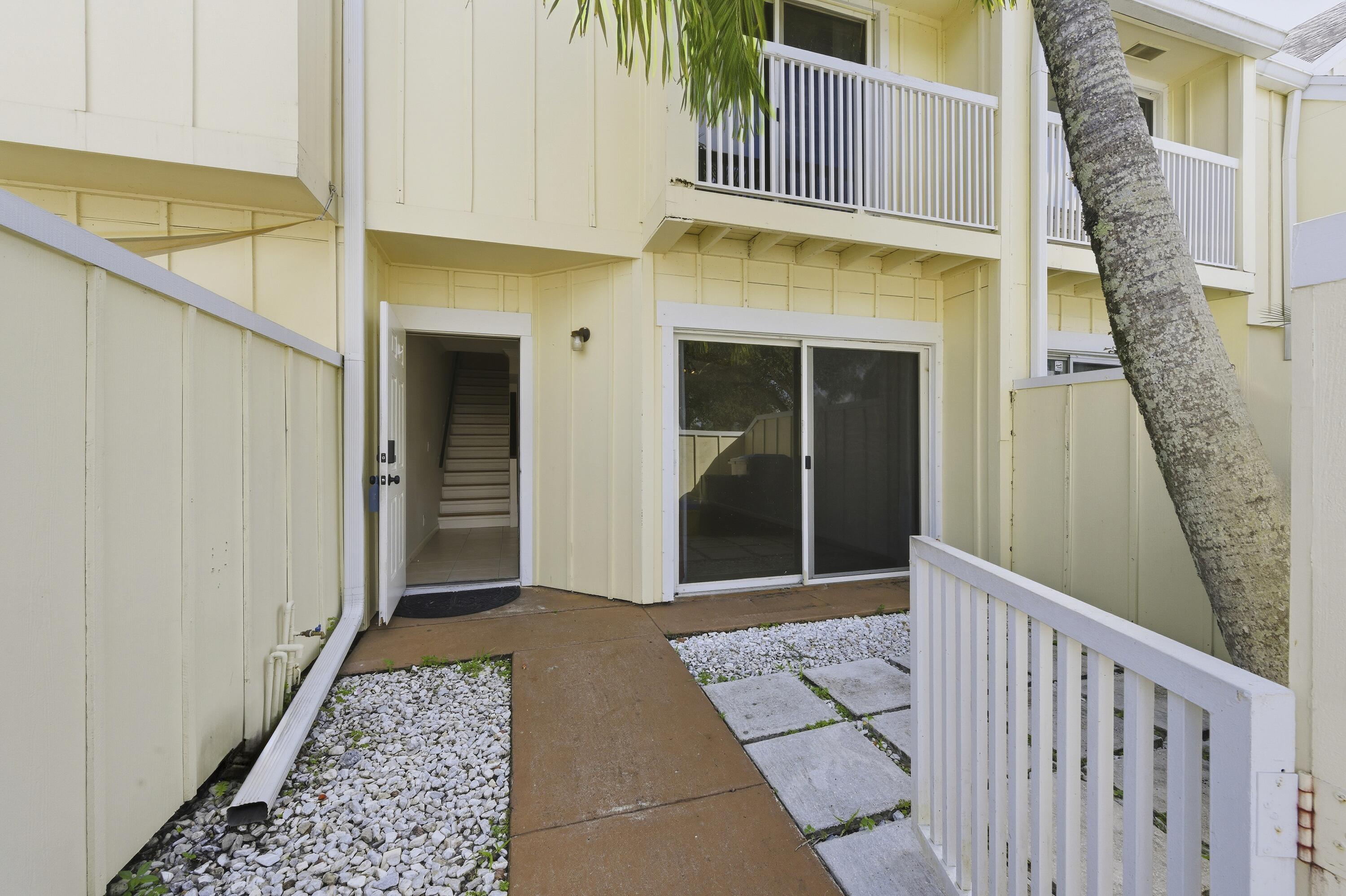 6375 Riverwalk Lane 4, Jupiter, FL 33458, Jupiter - Photo 4
