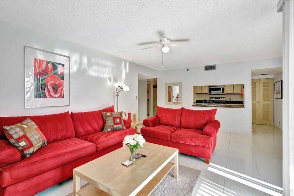 1915 Lavers Circle E103, Delray Beach, FL 33444, Delray Beach - Photo 2