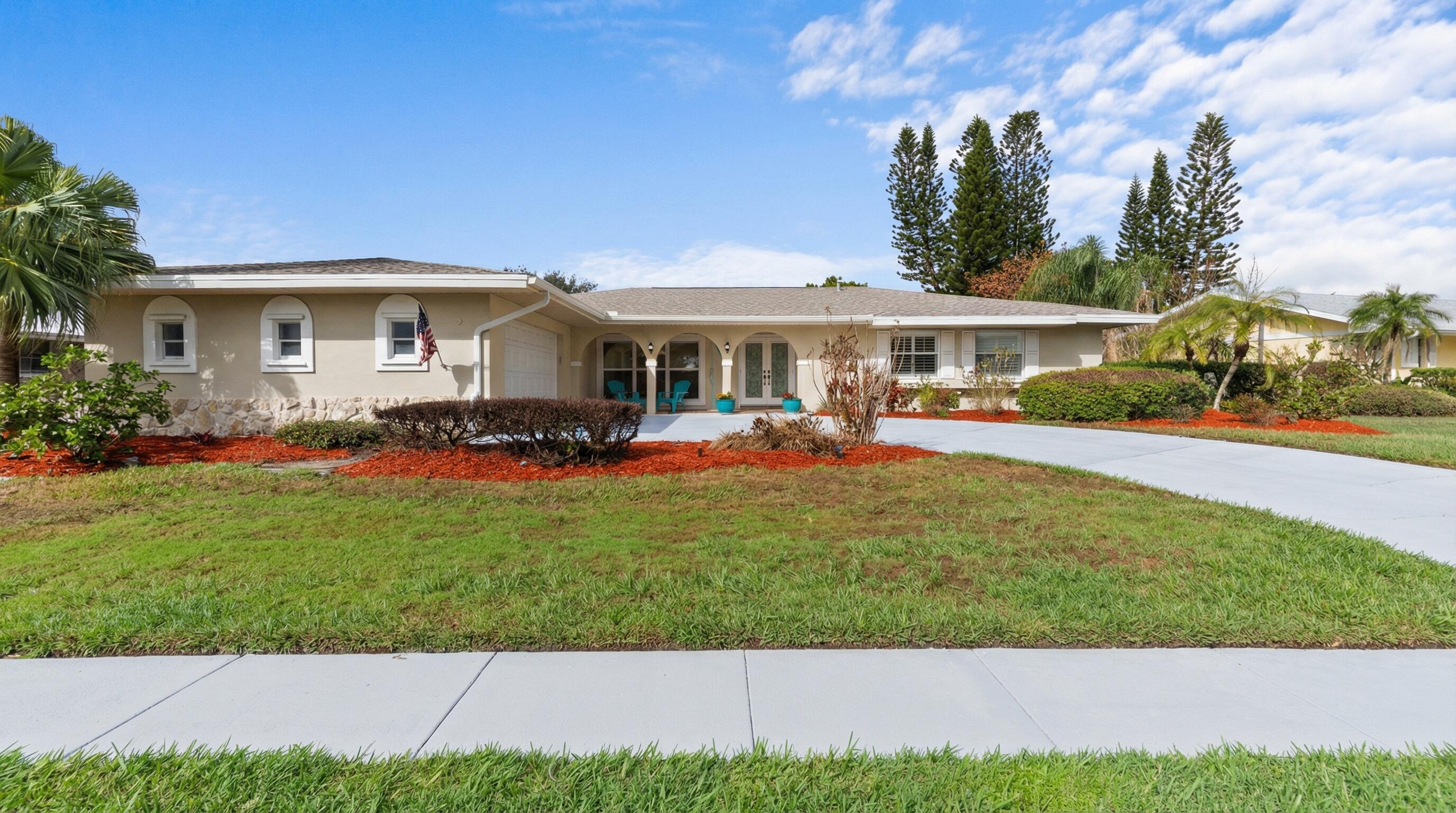 2802 SE Pine Valley Street, Port St. Lucie, FL 34952, Port St. Lucie - Photo 2