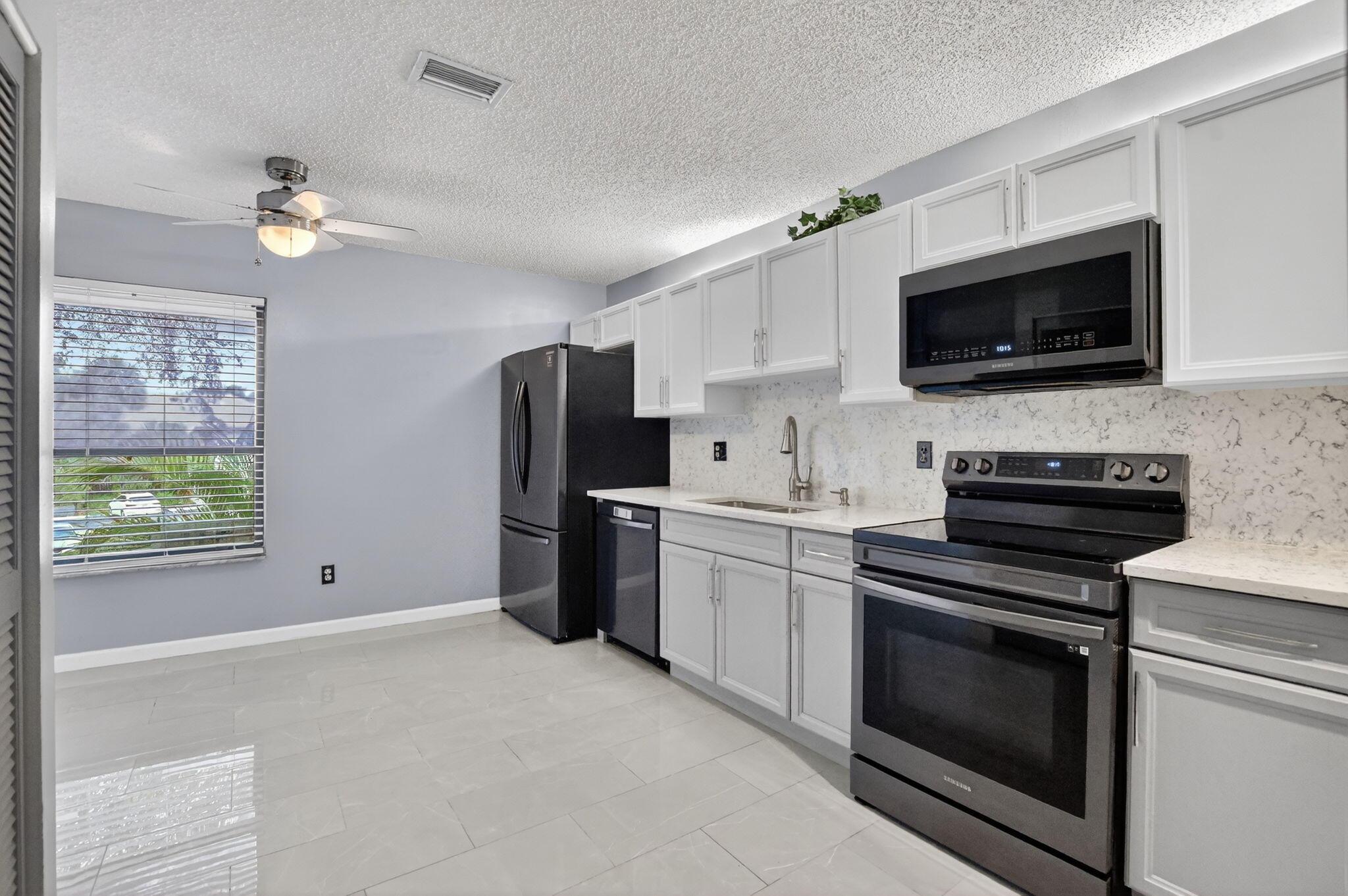 9364 Sable Ridge Circle B, Boca Raton, FL 33428, Boca Raton - Photo 3