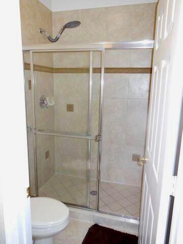 6549 Diamond Springs Terrace 2007, West Palm Beach, FL 33411, West Palm Beach - Photo 3