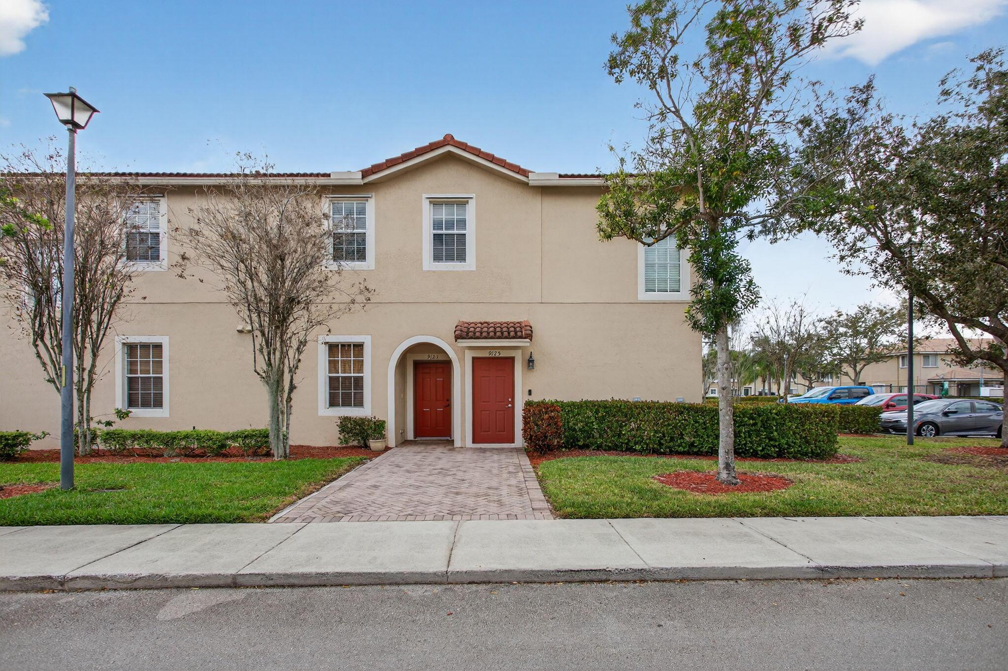 9125 Pershore Place 8204, Tamarac, FL 33321, Tamarac - Photo 2