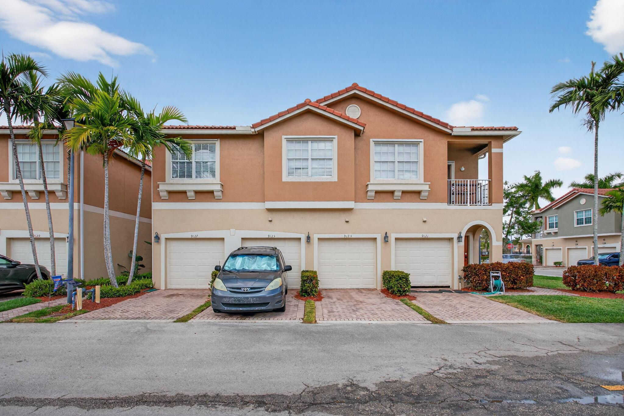 9125 Pershore Place 8204, Tamarac, FL 33321, Tamarac - Photo 4