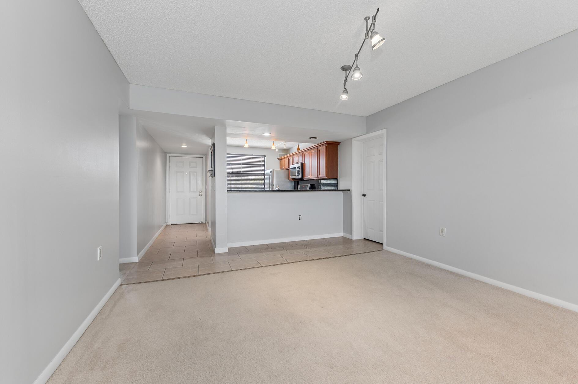 3507 Village Boulevard 402, West Palm Beach, FL 33409, West Palm Beach - Photo 5