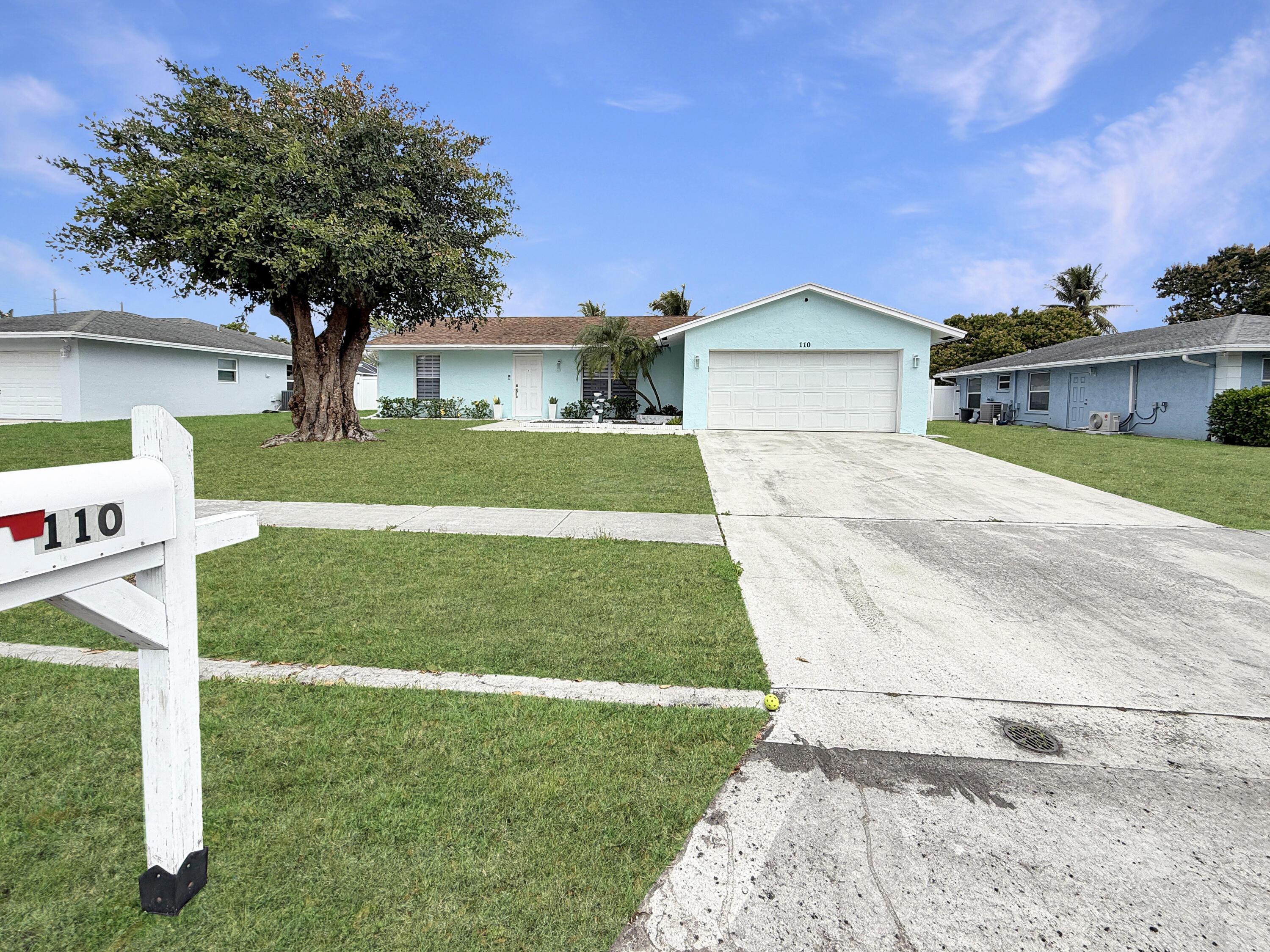 110 Bobwhite Road, Royal Palm Beach, FL 33411, Royal Palm Beach - Photo 2