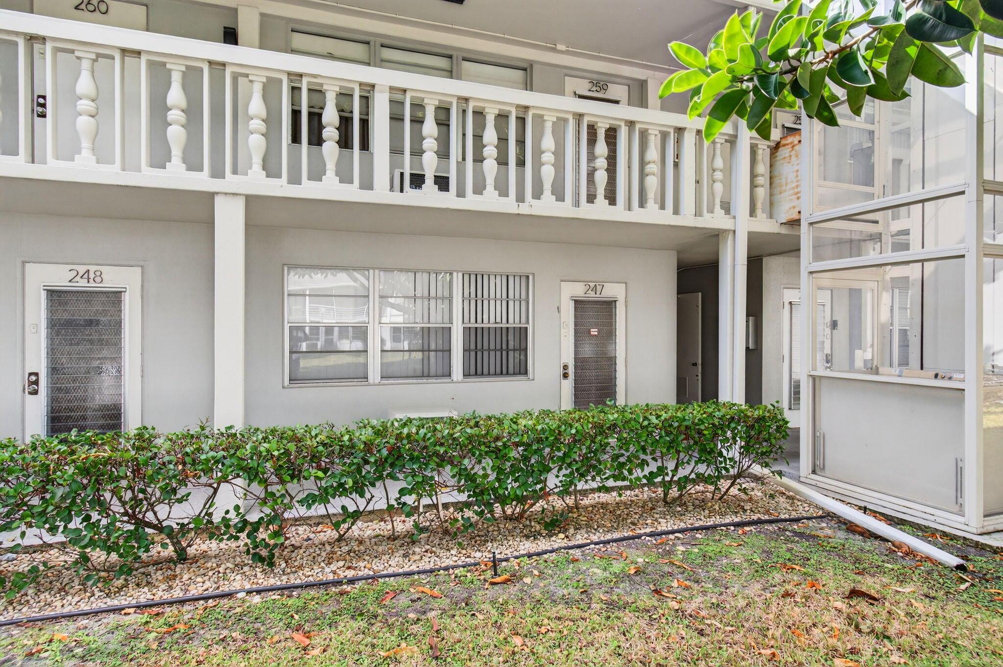 247 Ventnor R, Deerfield Beach, FL 33442, Deerfield Beach - Photo 4