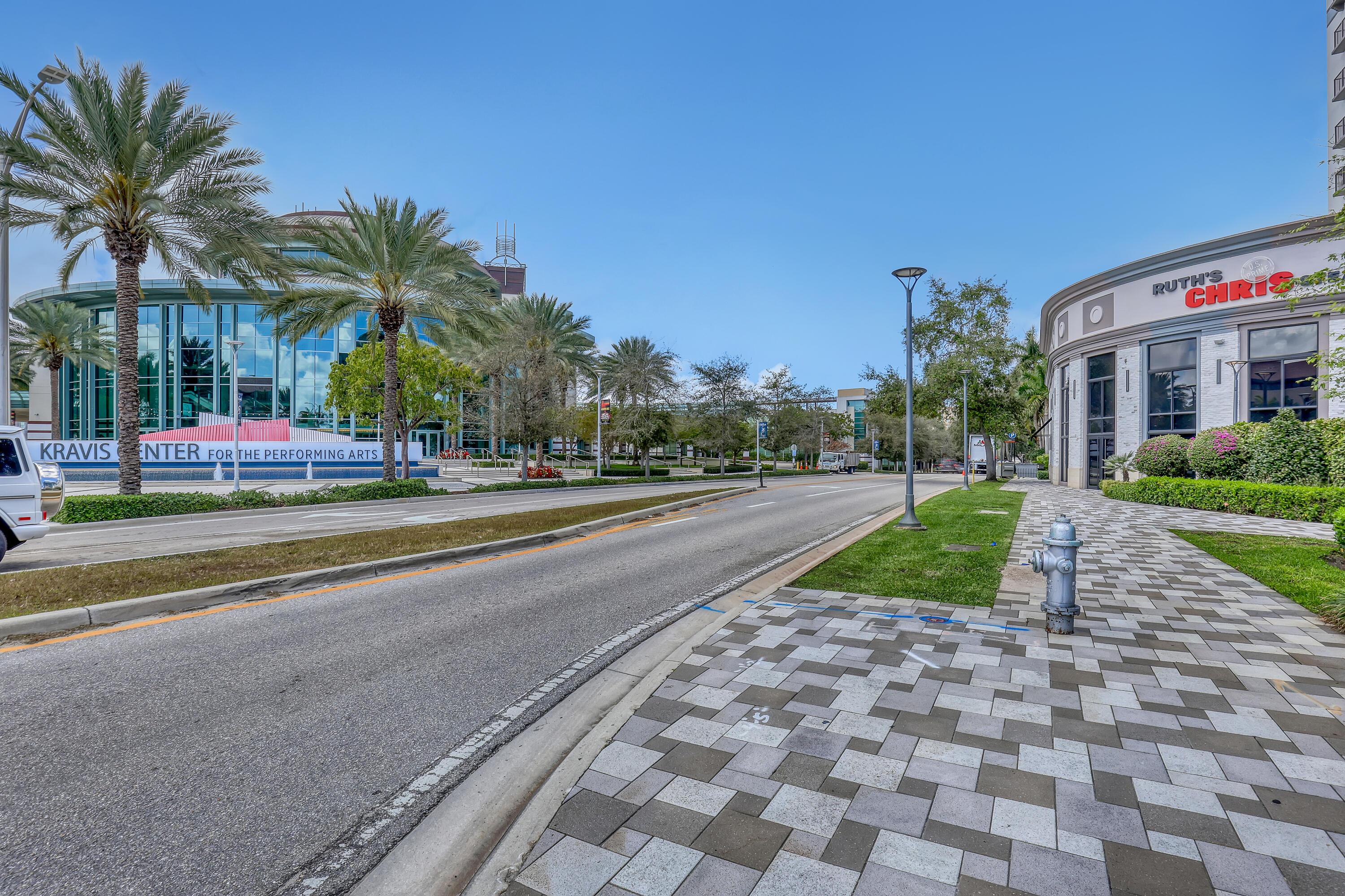 651 Okeechobee Boulevard 403, West Palm Beach, FL 33401, West Palm Beach - Photo 2