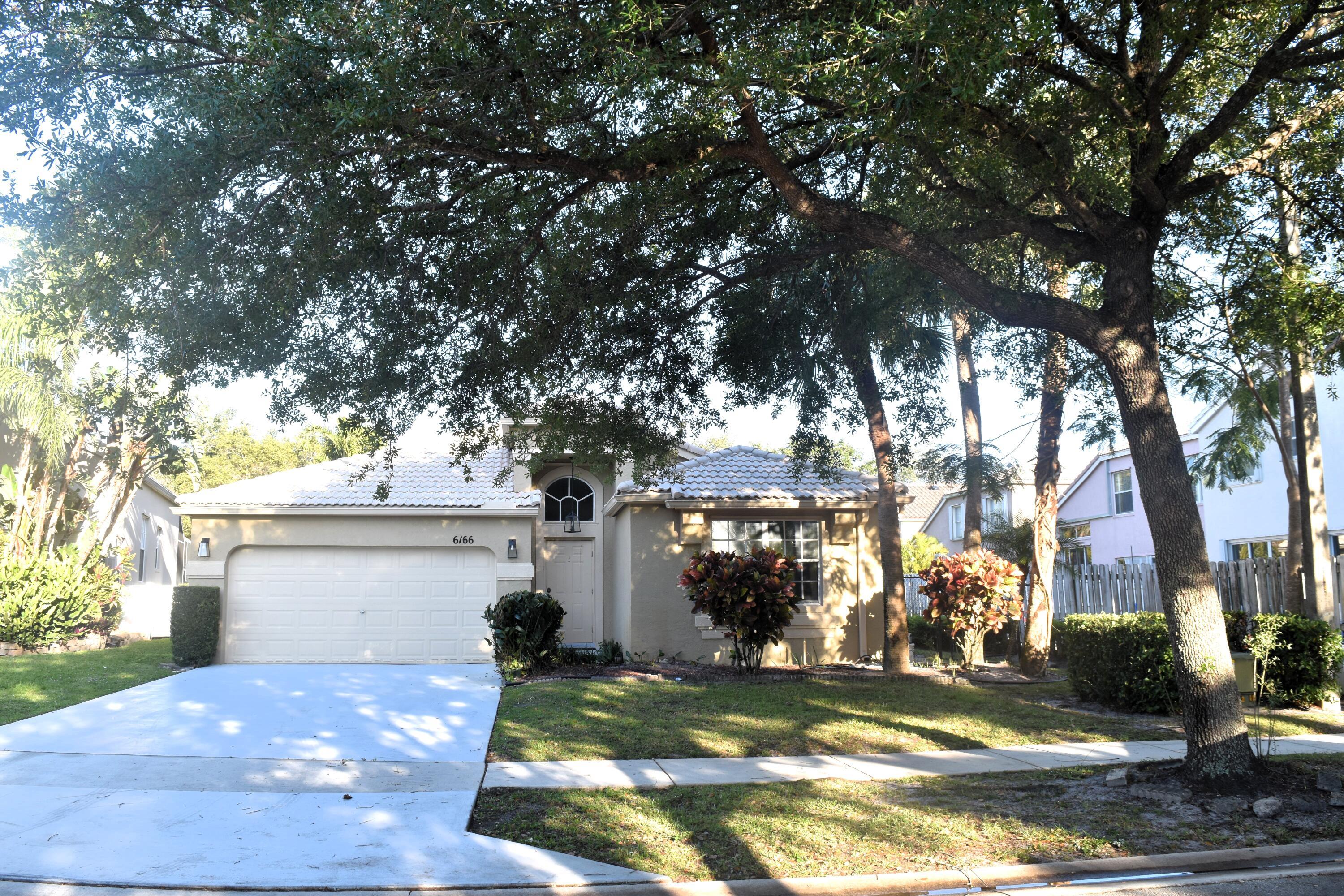 6166 Cotton Rose Lane, Lake Worth, FL 33467, Lake Worth - Photo 2