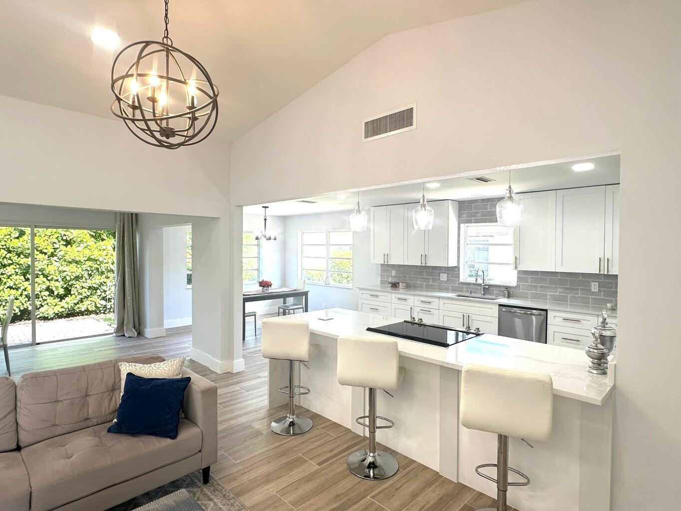 10723 Greentrail Drive S, Boynton Beach, FL 33436, Boynton Beach - Photo 2