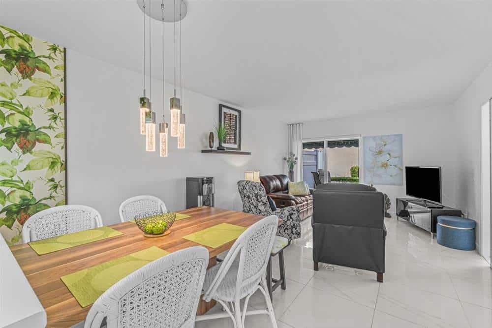 154 Waterside Drive 154, Hypoluxo, FL 33462, Hypoluxo - Photo 2