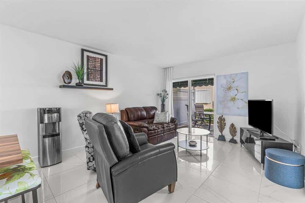 154 Waterside Drive 154, Hypoluxo, FL 33462, Hypoluxo - Photo 3