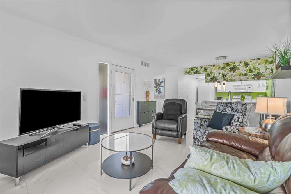 154 Waterside Drive 154, Hypoluxo, FL 33462, Hypoluxo - Photo 4