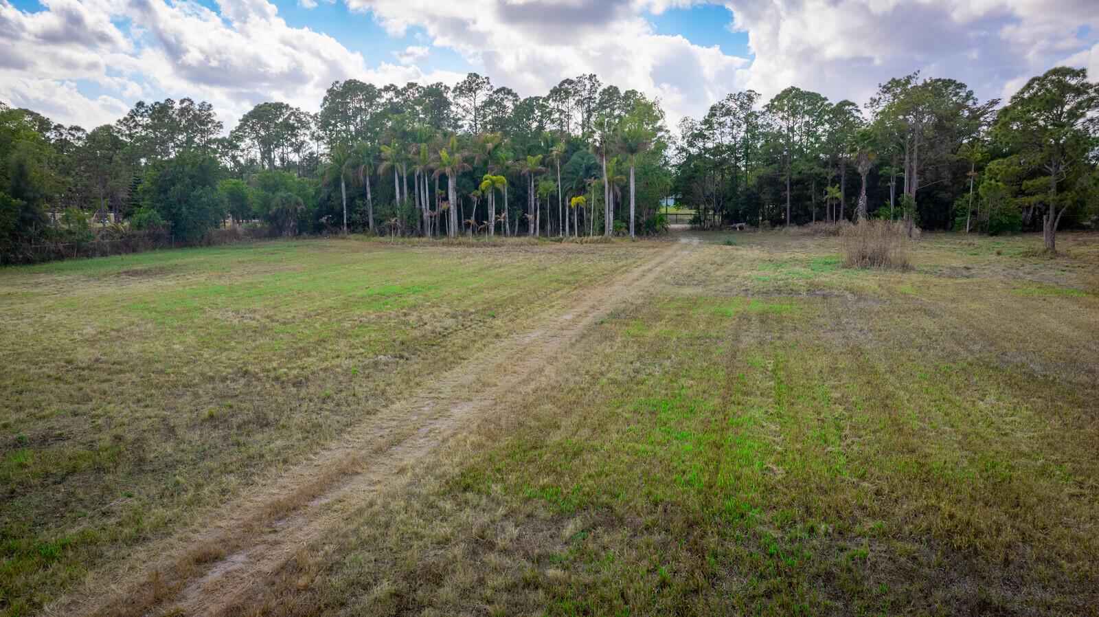 3852 161st Terrace N, Loxahatchee Groves, FL 33470, Loxahatchee Groves - Photo 4