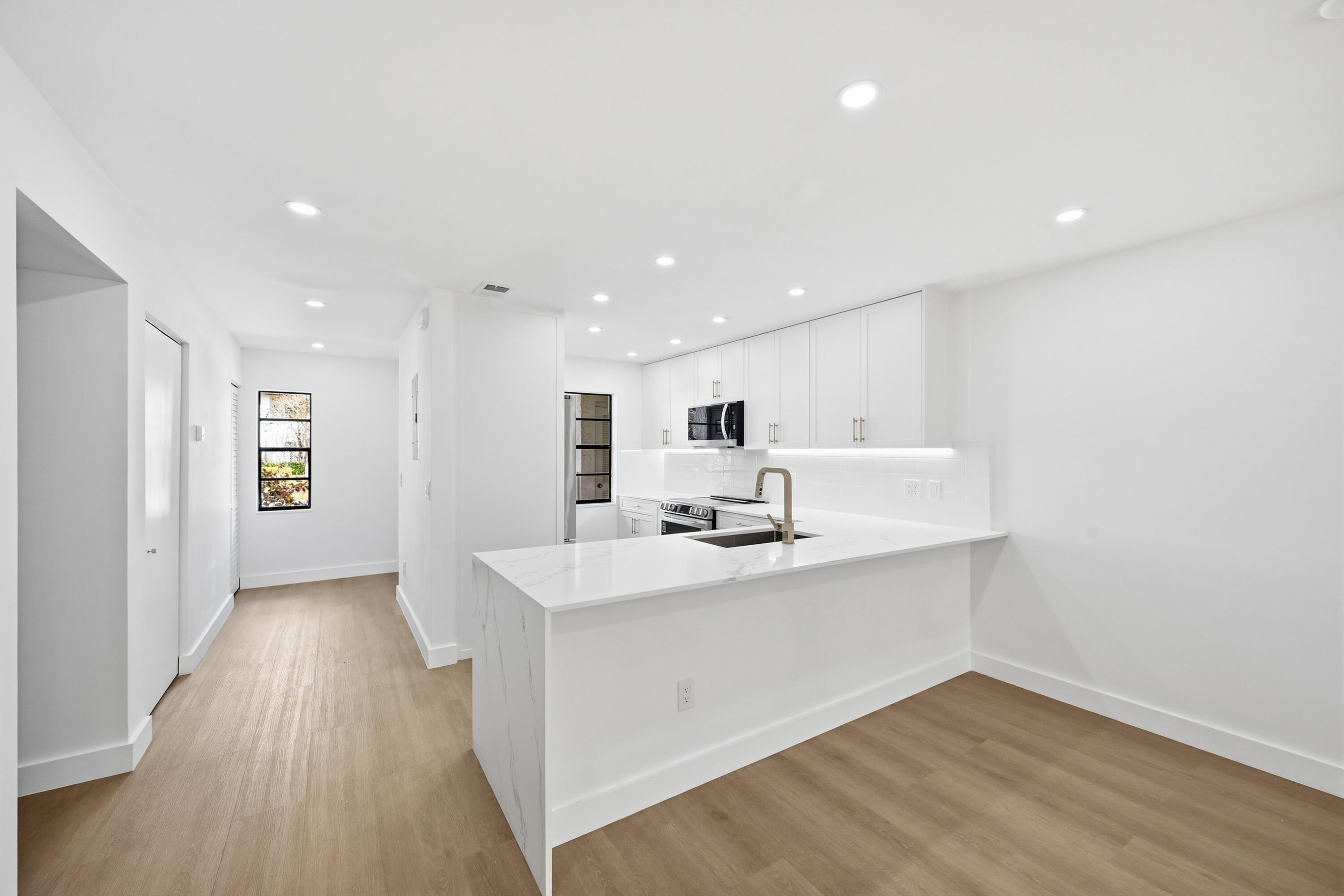 21546 Cypress Hammock Drive 40e, Boca Raton, FL 33428, Boca Raton - Photo 5