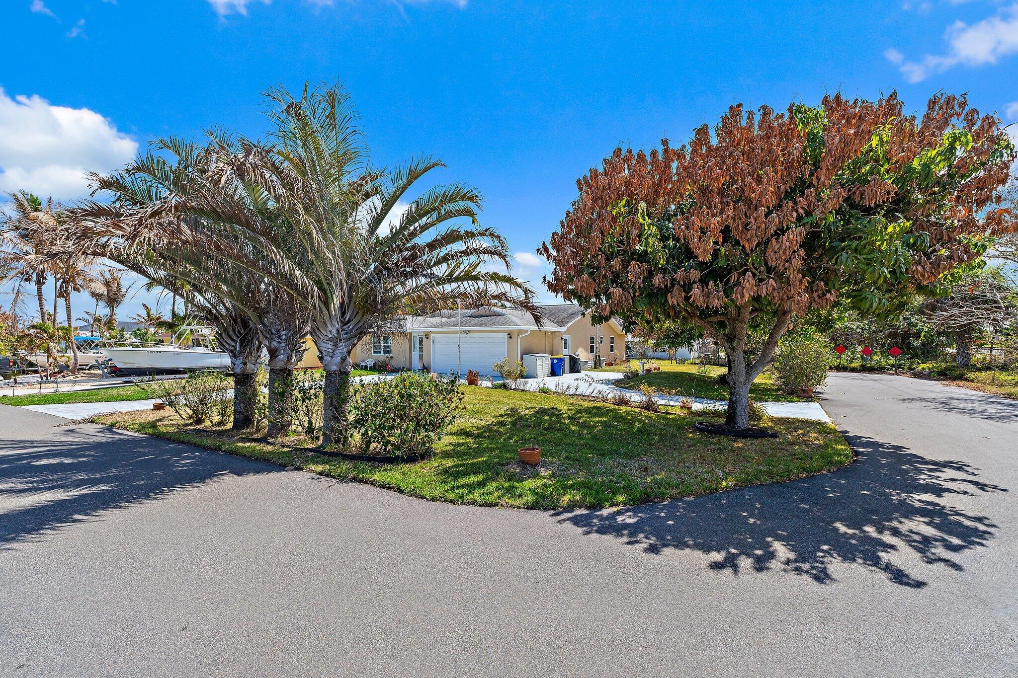 7954 SE Carlton Street E, Hobe Sound, FL 33455, Hobe Sound - Photo 3