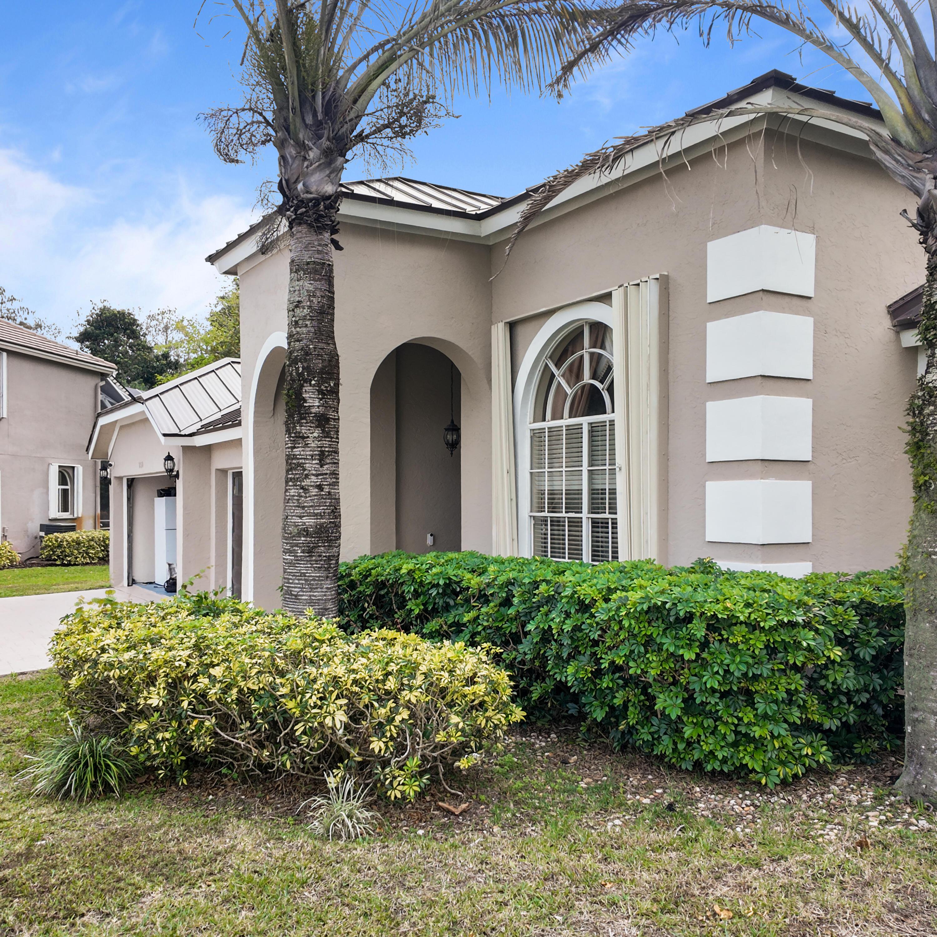 250 Button Bush Lane, Wellington, FL 33414, Wellington - Photo 3