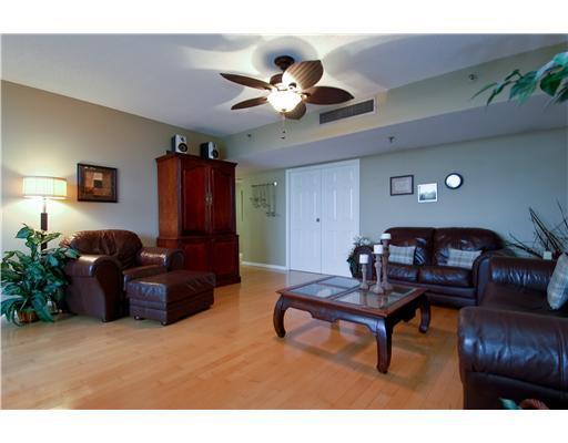 2300 NE 33rd Avenue 405, Fort Lauderdale, FL 33305, Fort Lauderdale - Photo 2