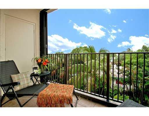 2300 NE 33rd Avenue 405, Fort Lauderdale, FL 33305, Fort Lauderdale - Photo 4